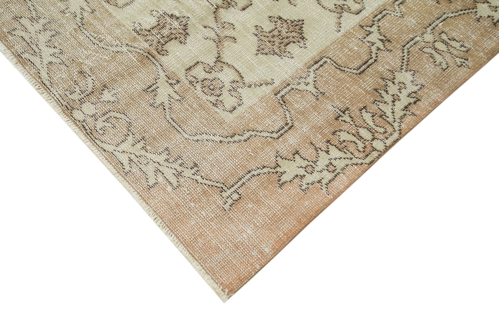Hand-knotted vintage turkish beige carpet 200 cm x 291 cm - 36628