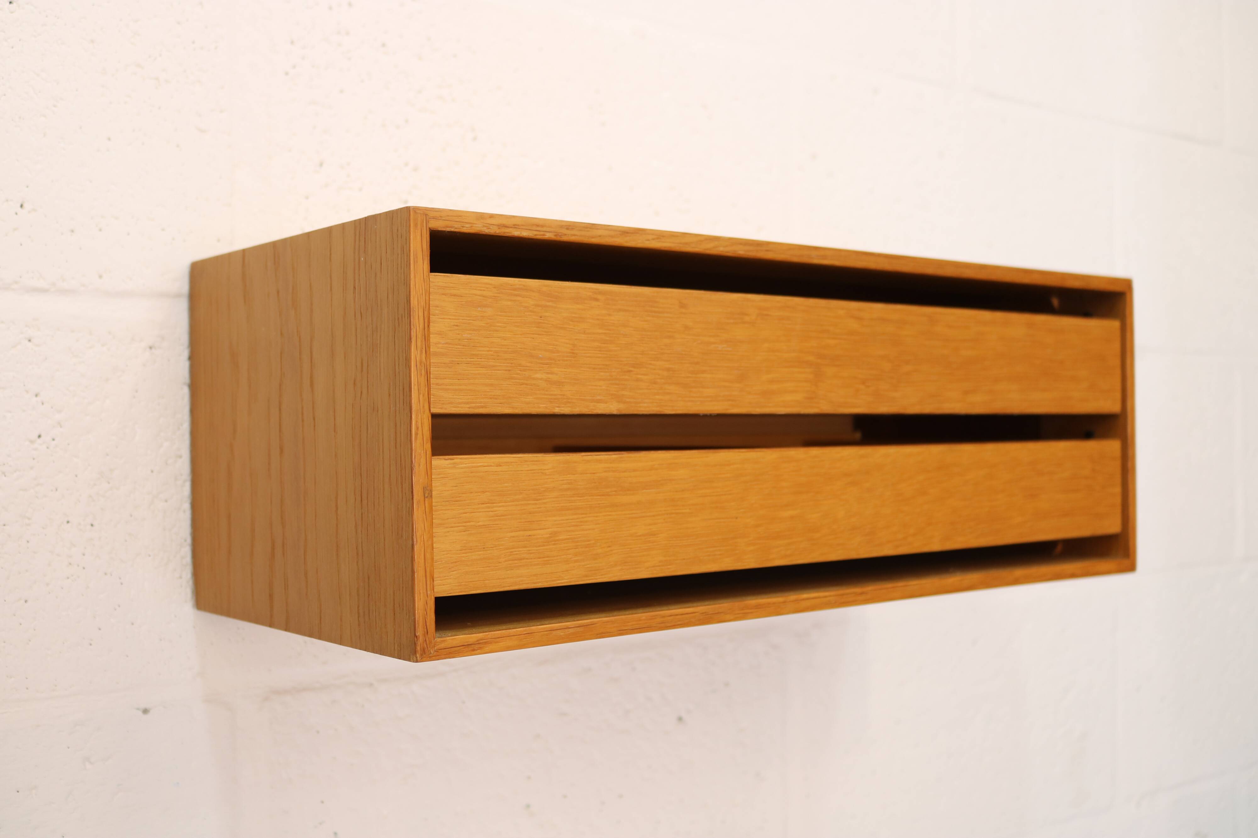 Rare floating nightstand  in oak wood with  drawers - Denmark 70