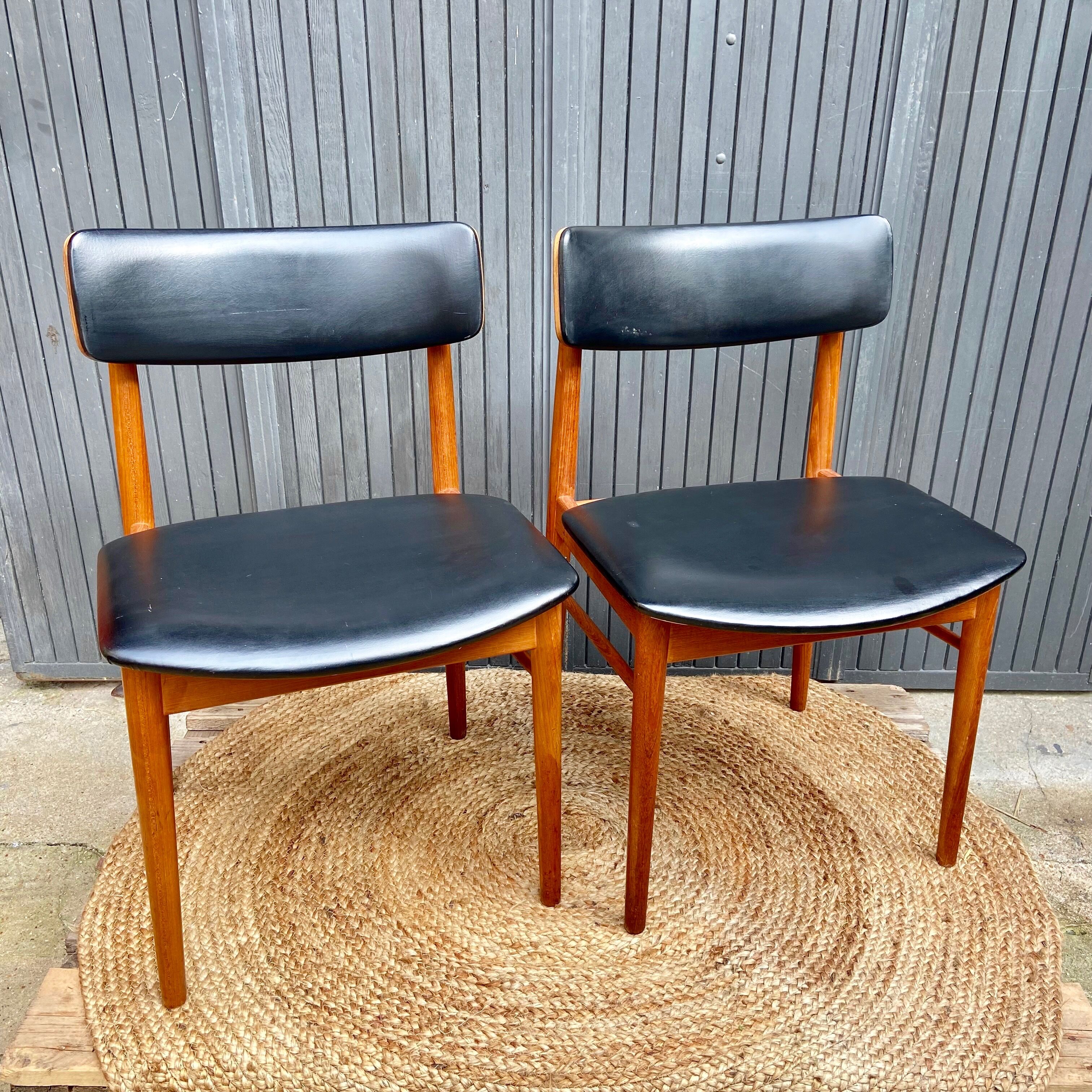 Ensemble de 2 chaises scandinaves