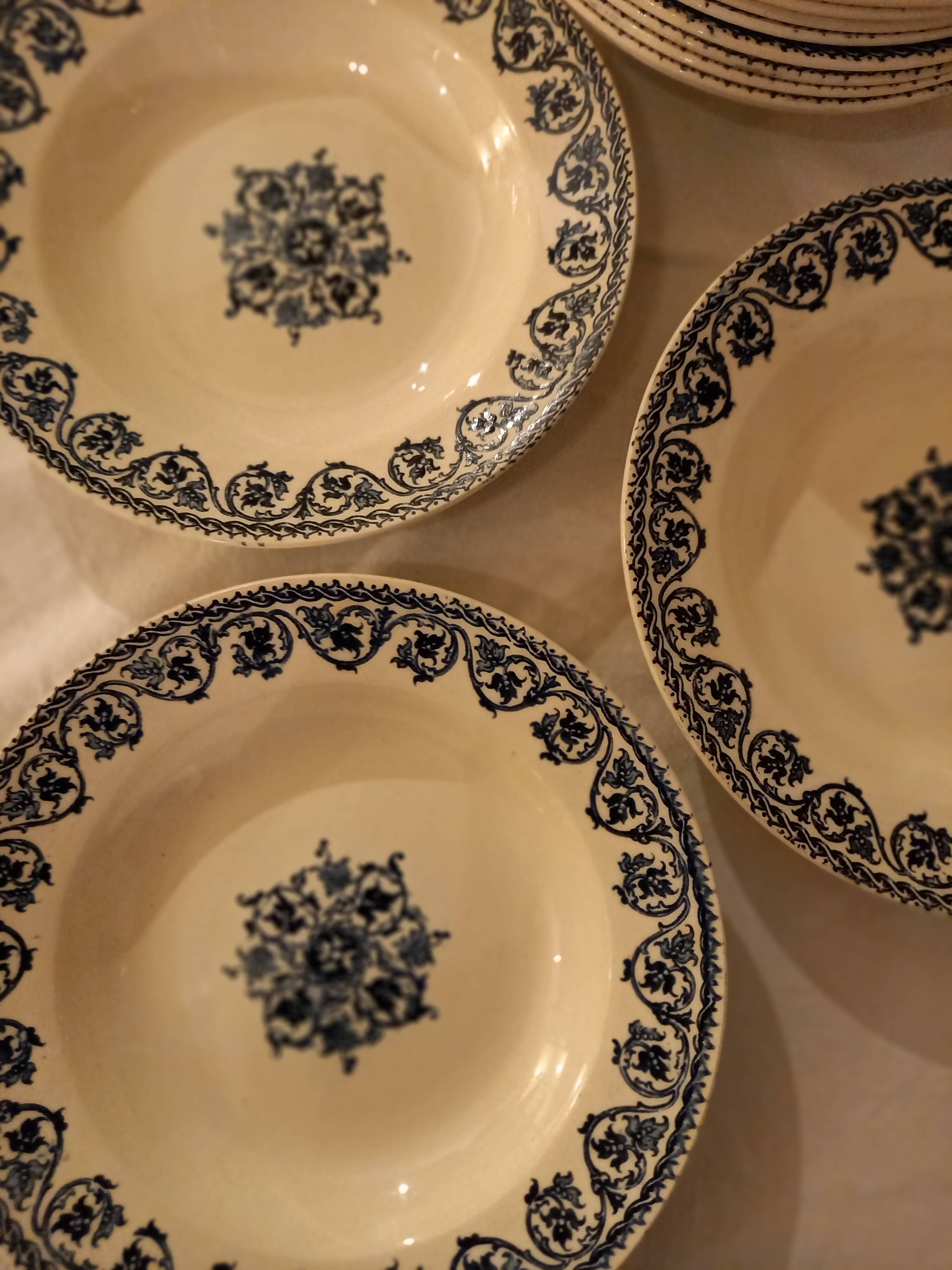 12 Terre de fer hollow plates, Brienne model, HB&Cie