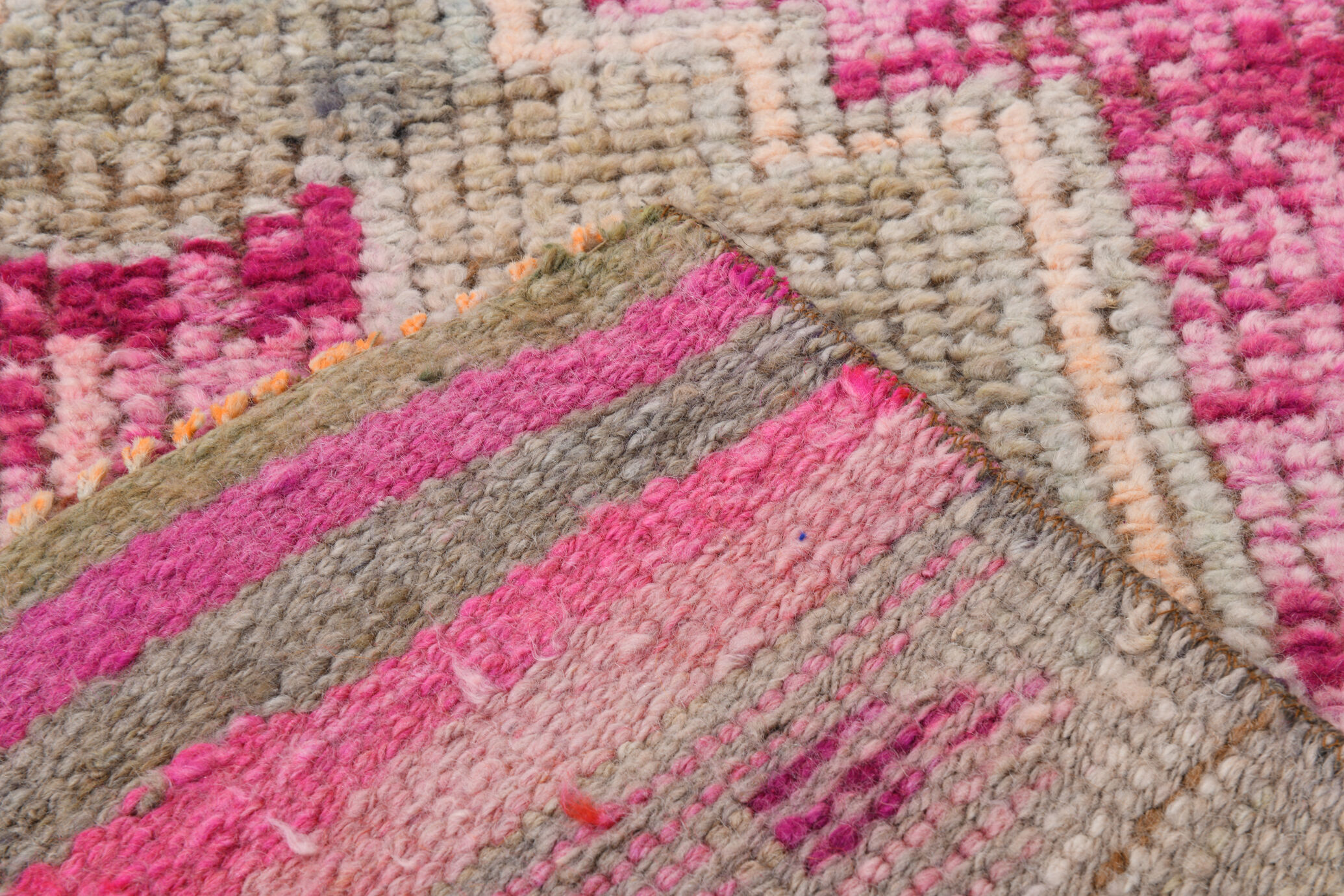 3x11 shades of pink vintage runner rug, 94x346cm
