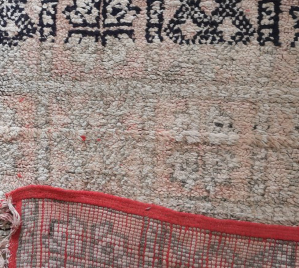 Berber carpet with short hair type Moroccan Kilim