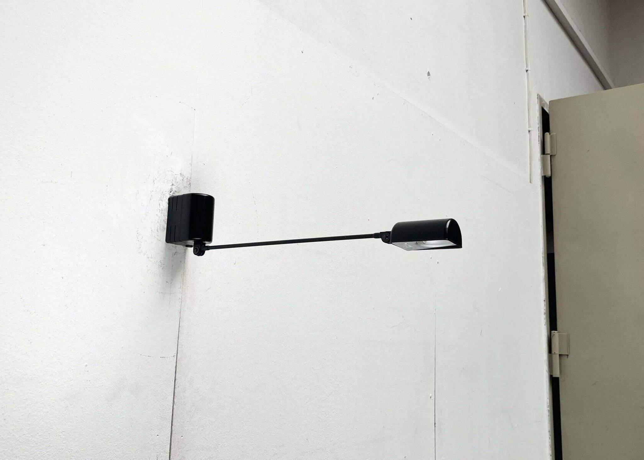 Classic Vintage Italian wall lamp Daphinette by Tommaso Cimini for Lumina, 1980s.
