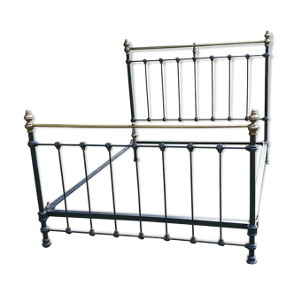 Metal and brass bed - 140x190cm