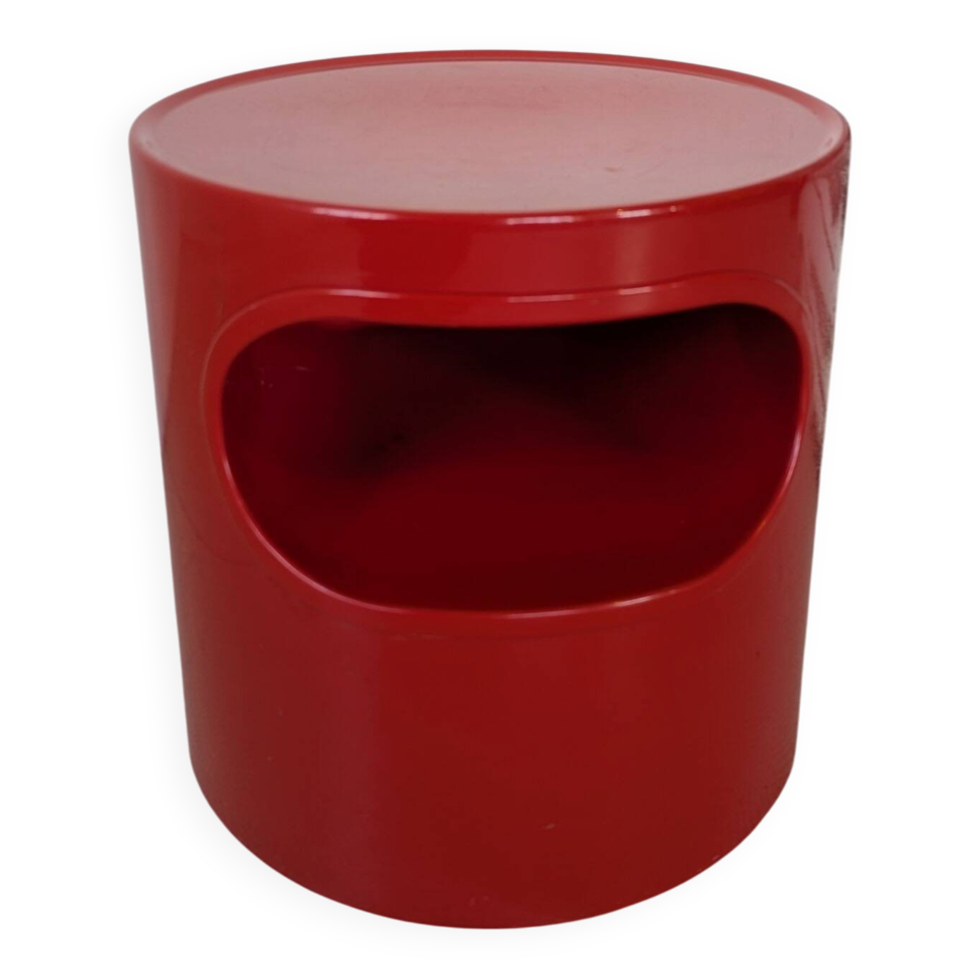 Side table, red bedside table Artemide Giano Giano by Emma Gismondi.