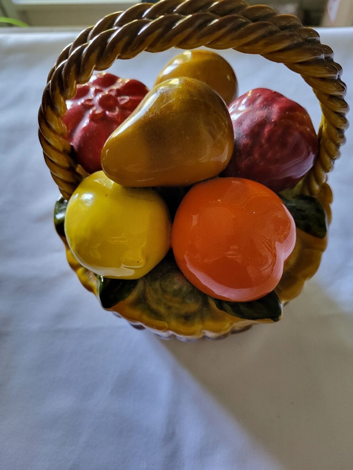 Ceramic fruit cut