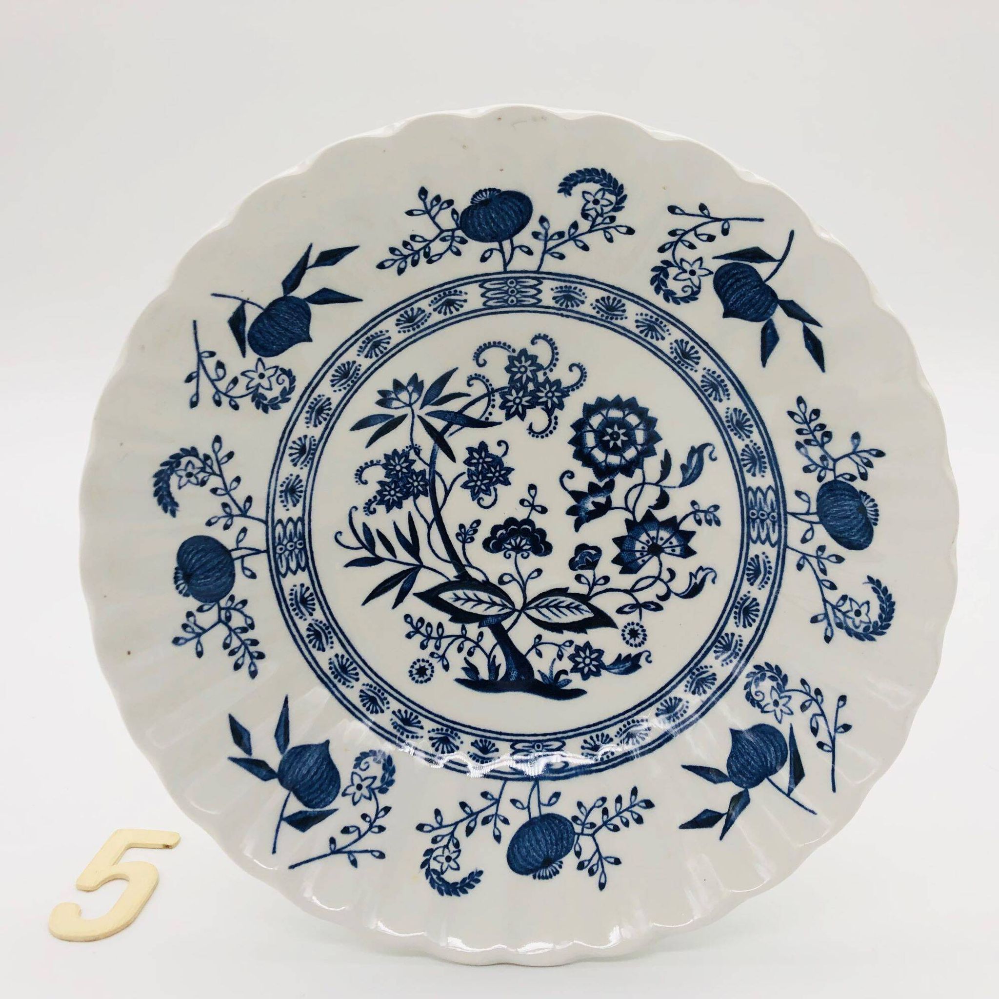6 Bowl style Deep Plates, J & G Meakin Classic White Blue Nordic.
