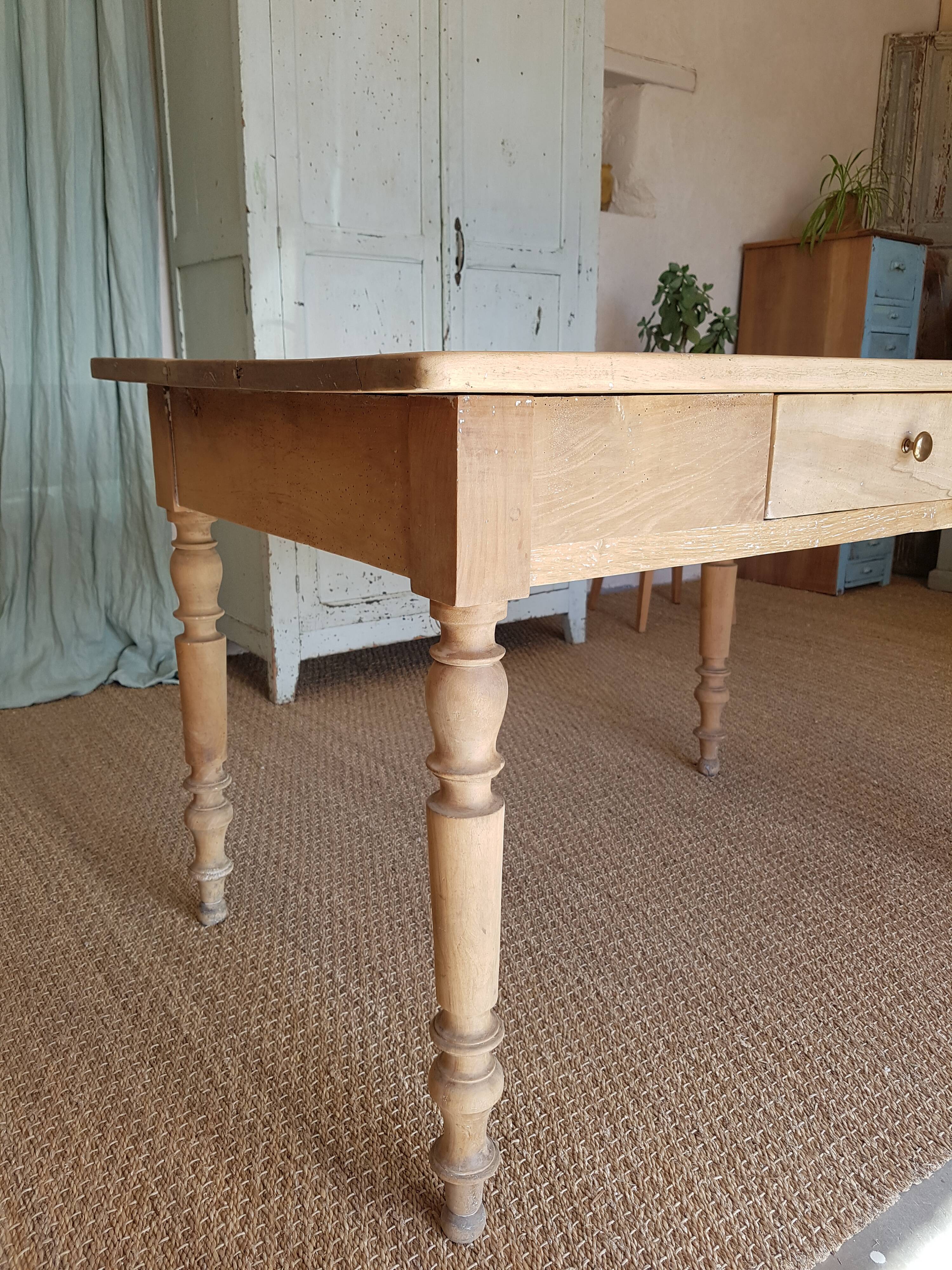 Farmhouse table turned legs