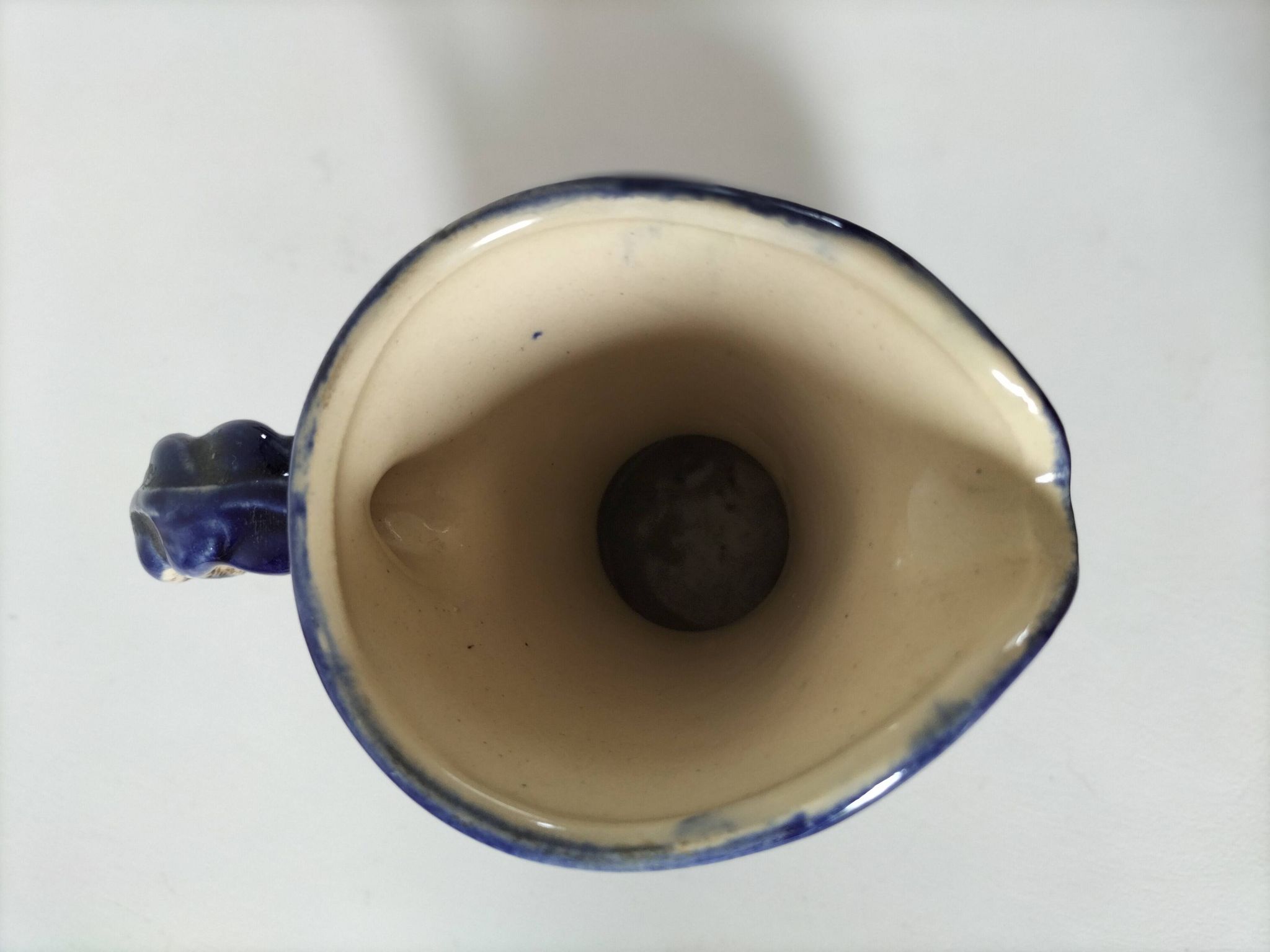Earthenware pitcher with rustic floral decoration – 1950s-1970s