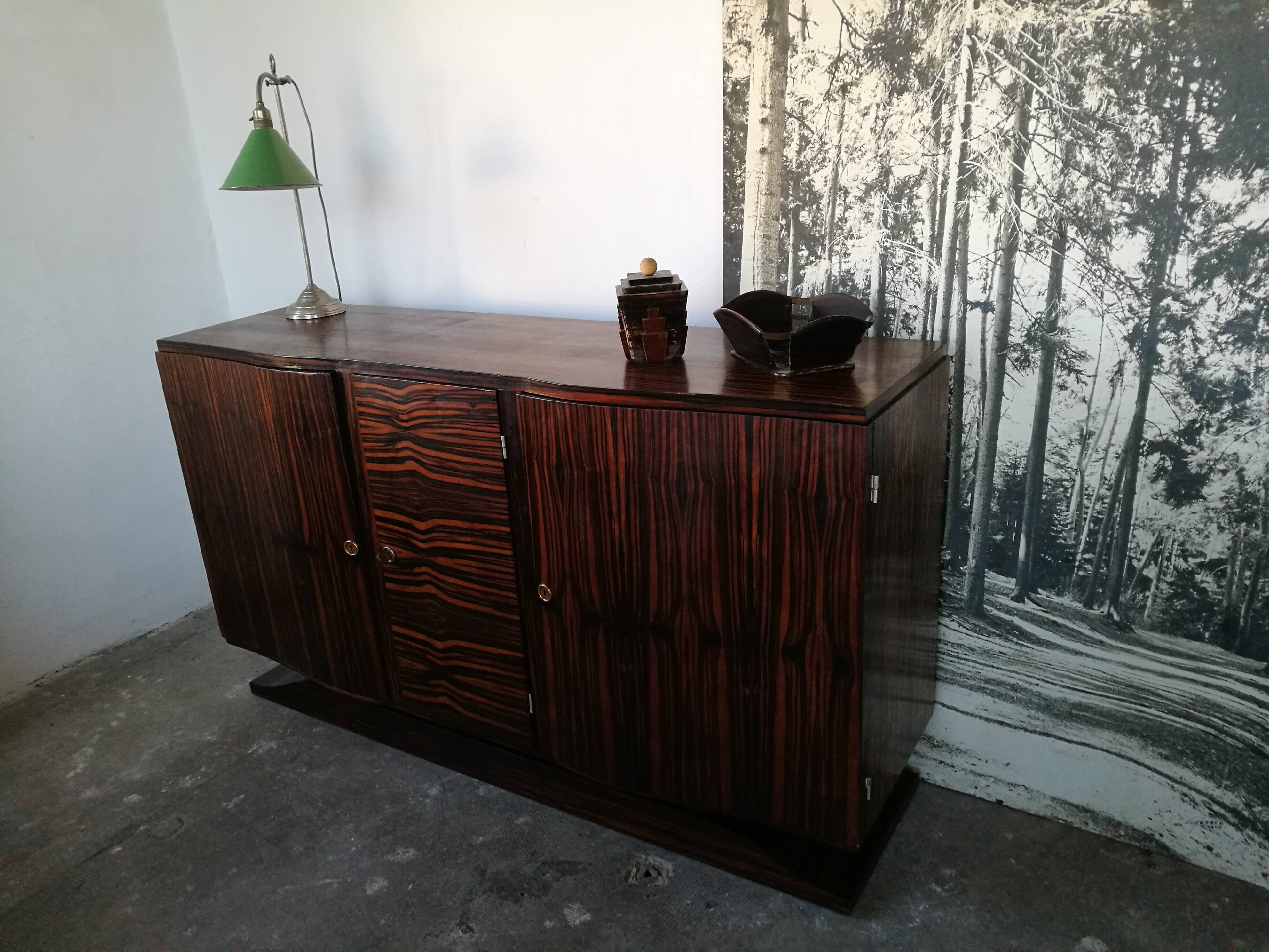 Sideboard in macassar ebony