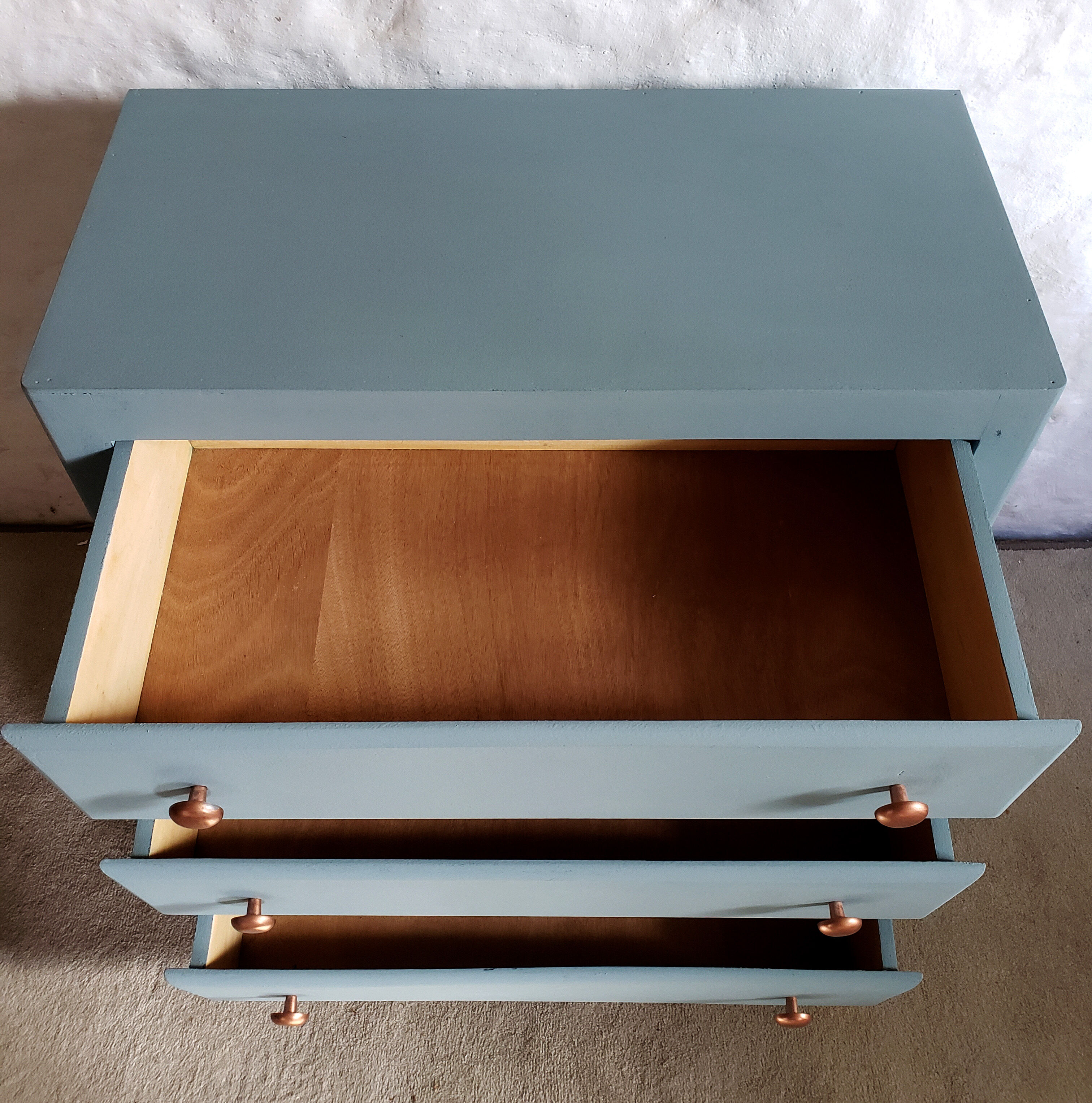 Commode bleue
