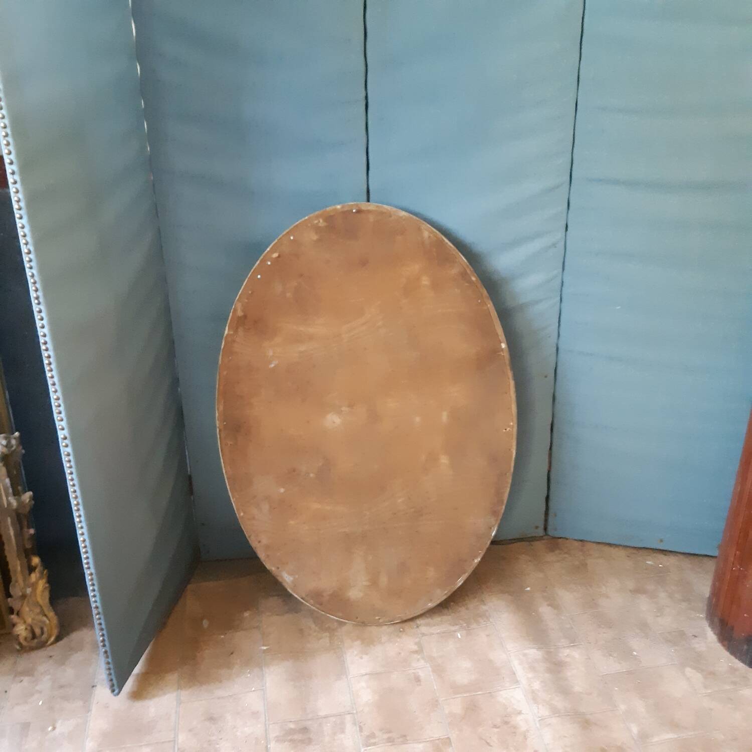 White and gold oval mirror 101X70