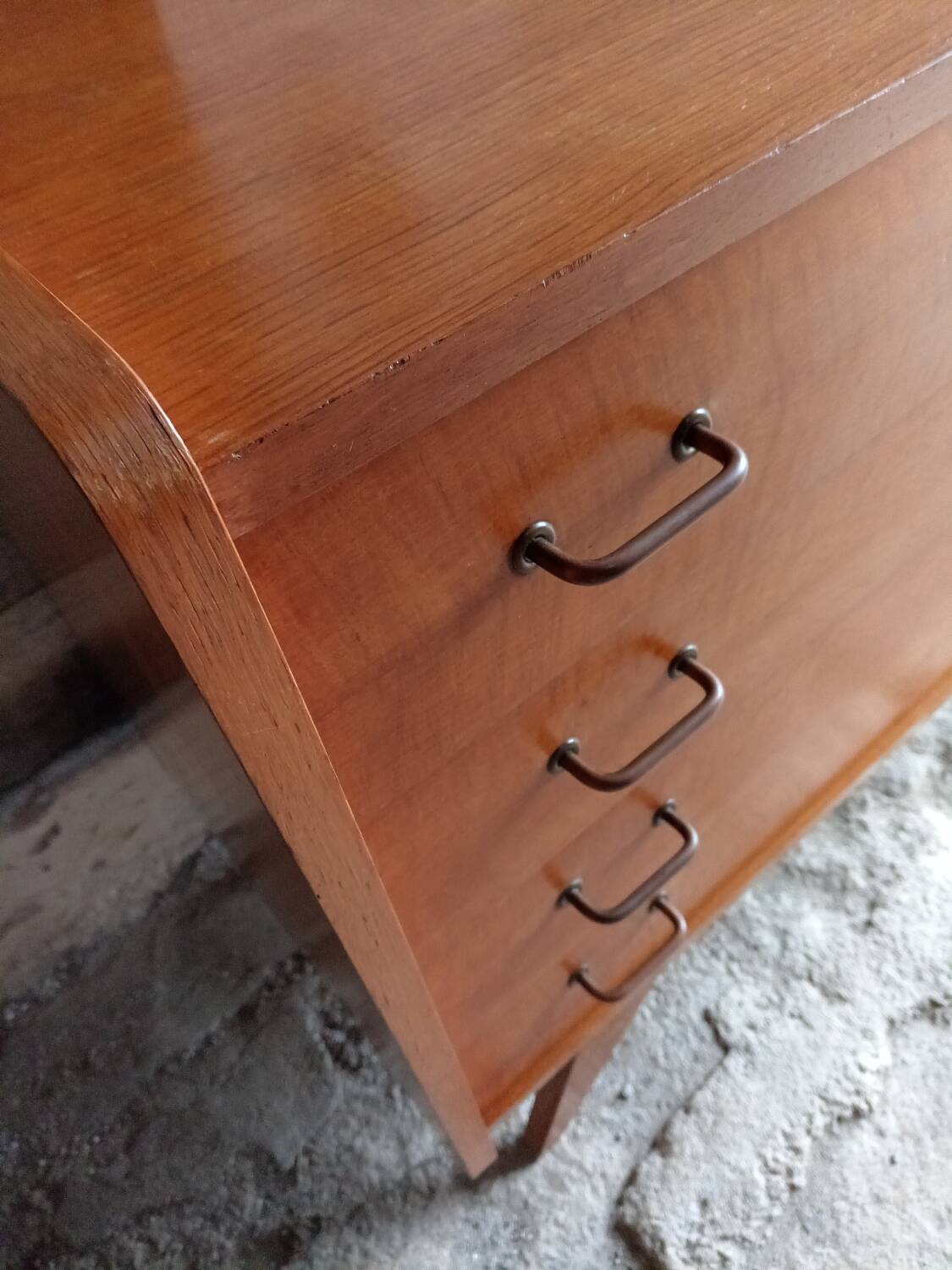 Vintage chest of drawers