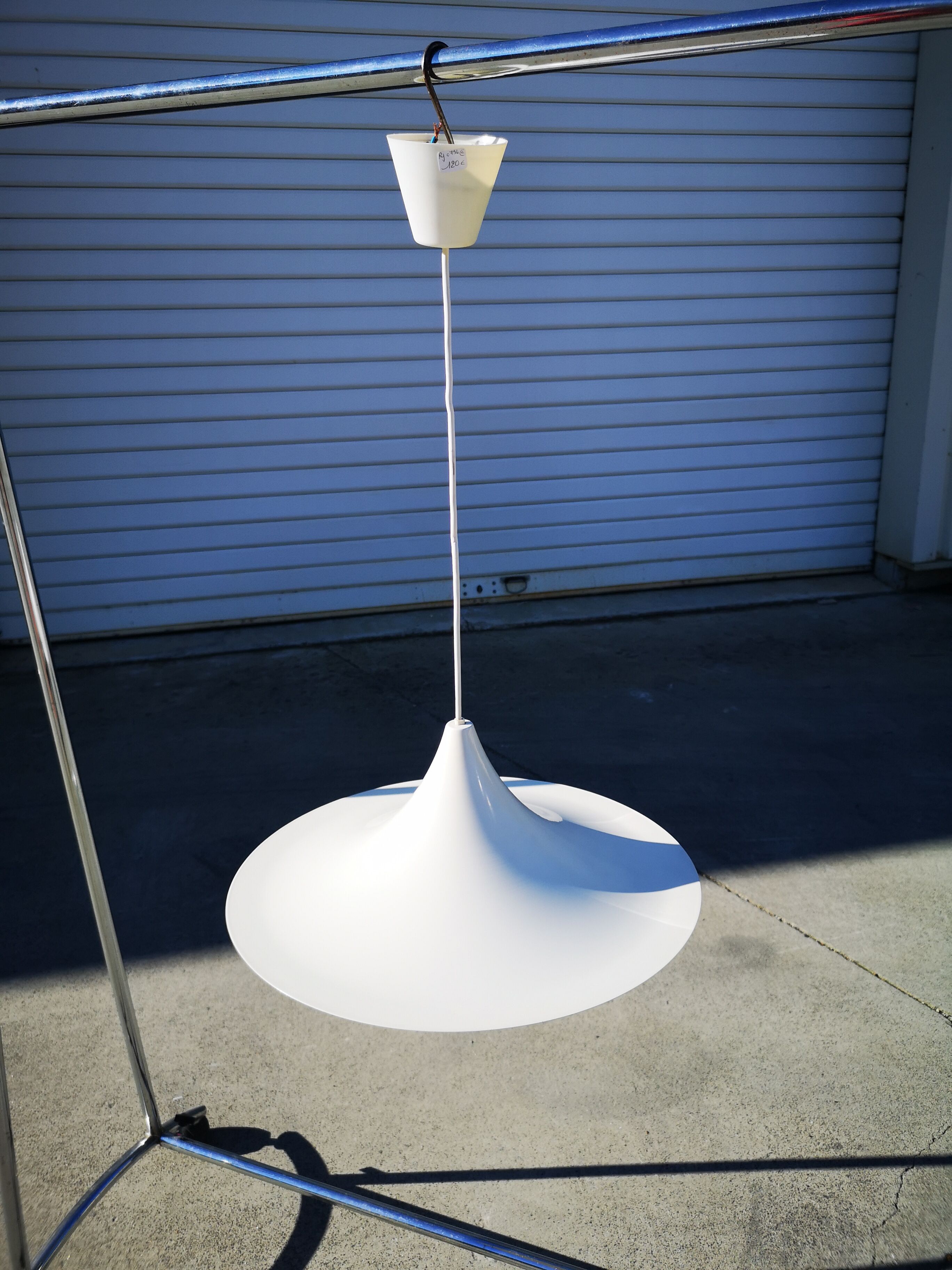 Scandinavian hanging lamp