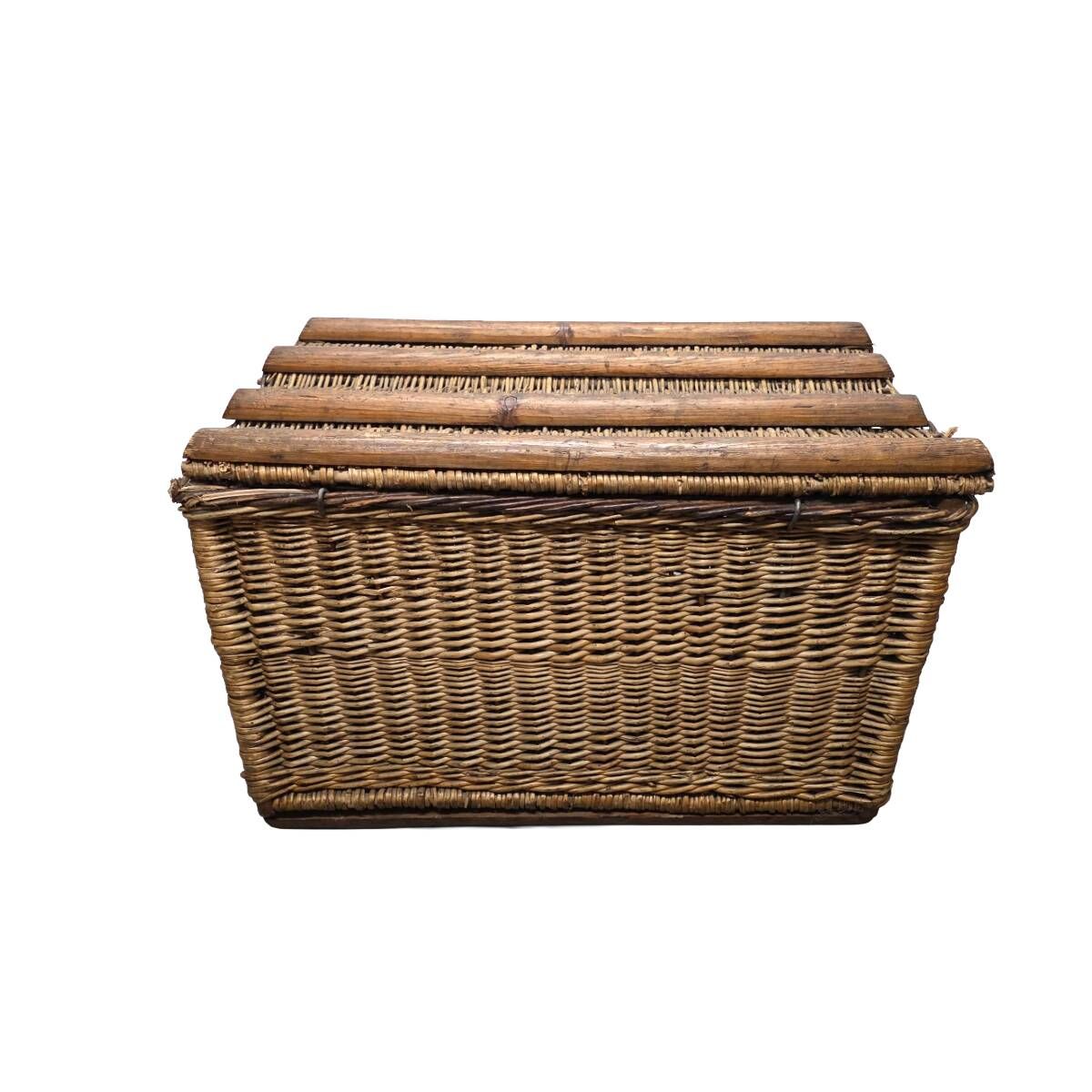 Old Large French Wicker Basket, 1st half 1900s