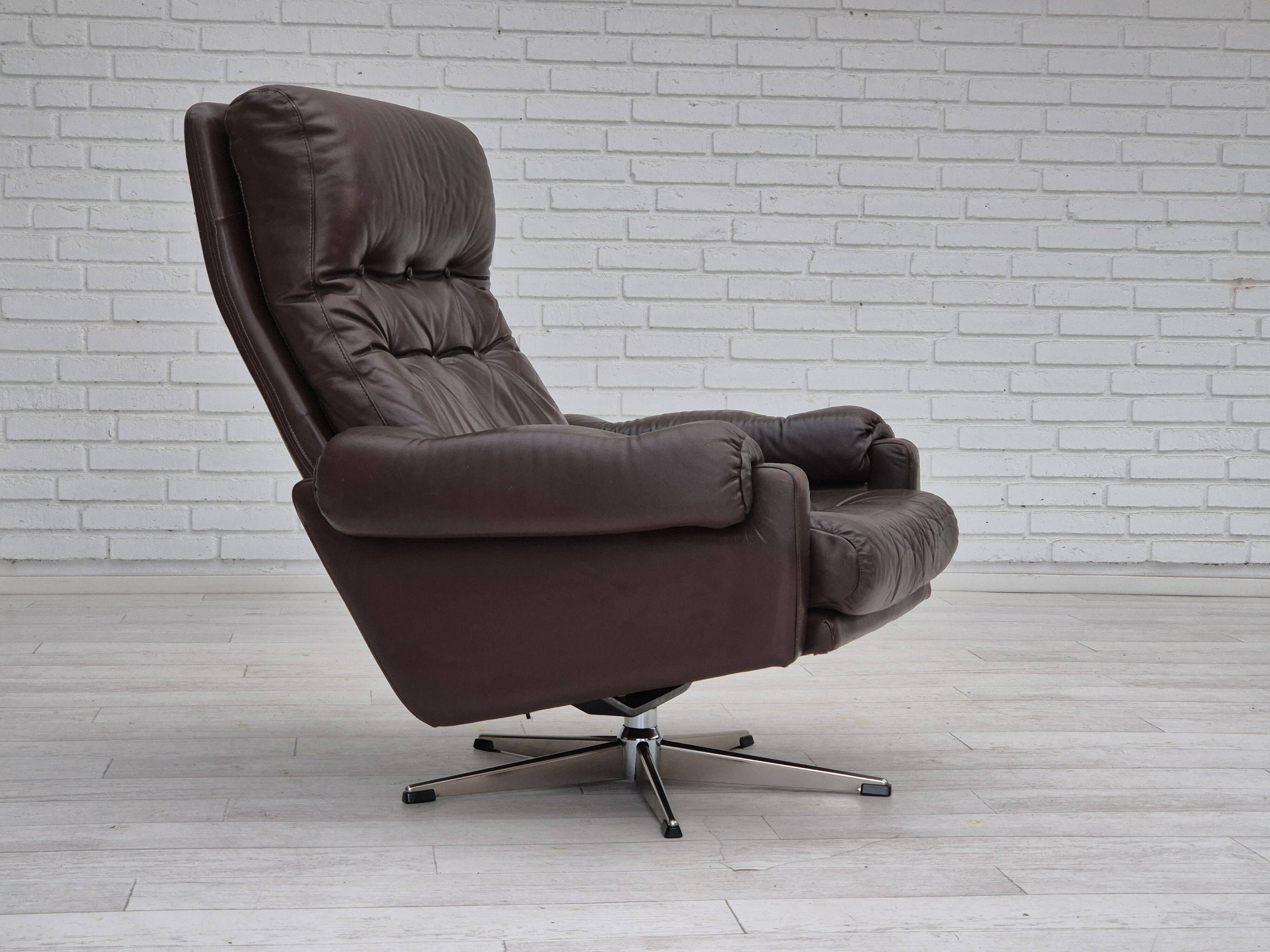 1970s, Danish swivel chair, original condition, brown furniture leather.