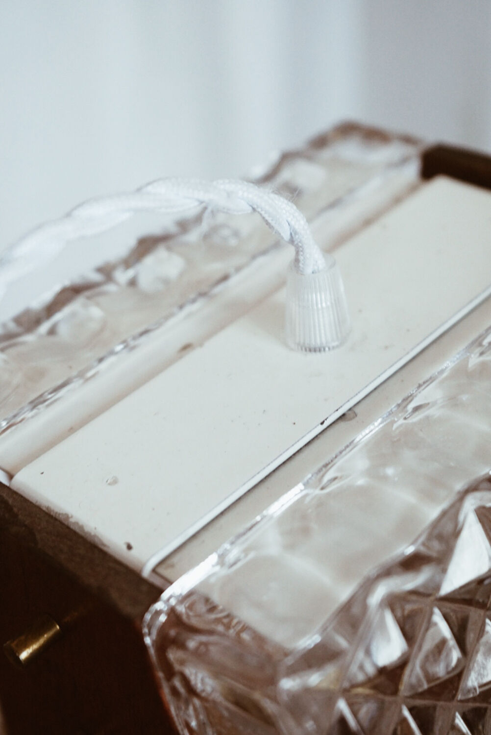 Scandinavian teak and glass pendant light 🌿 Vintage