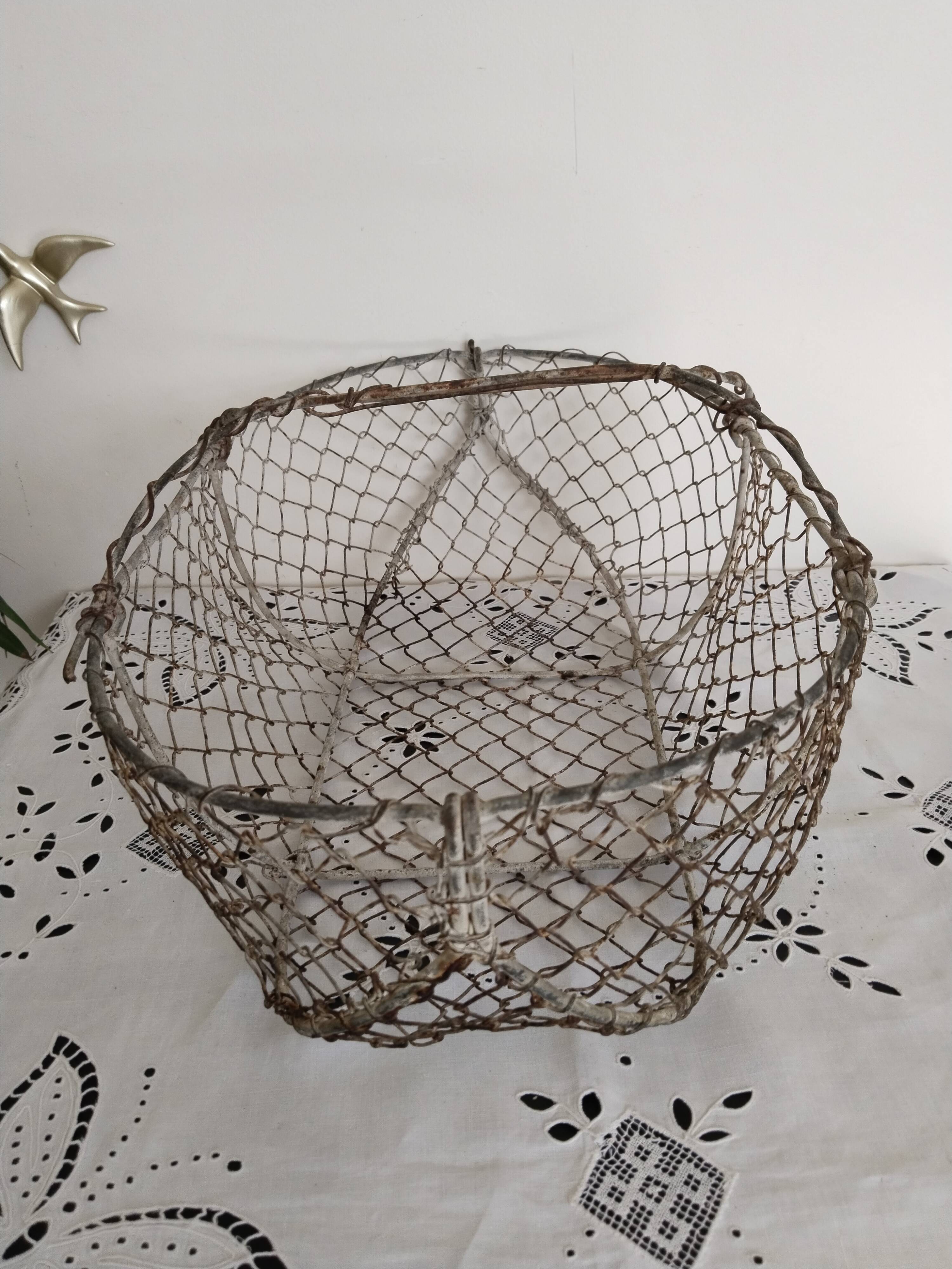 Salad basket, egg basket, vegetable basket, mesh wire basket