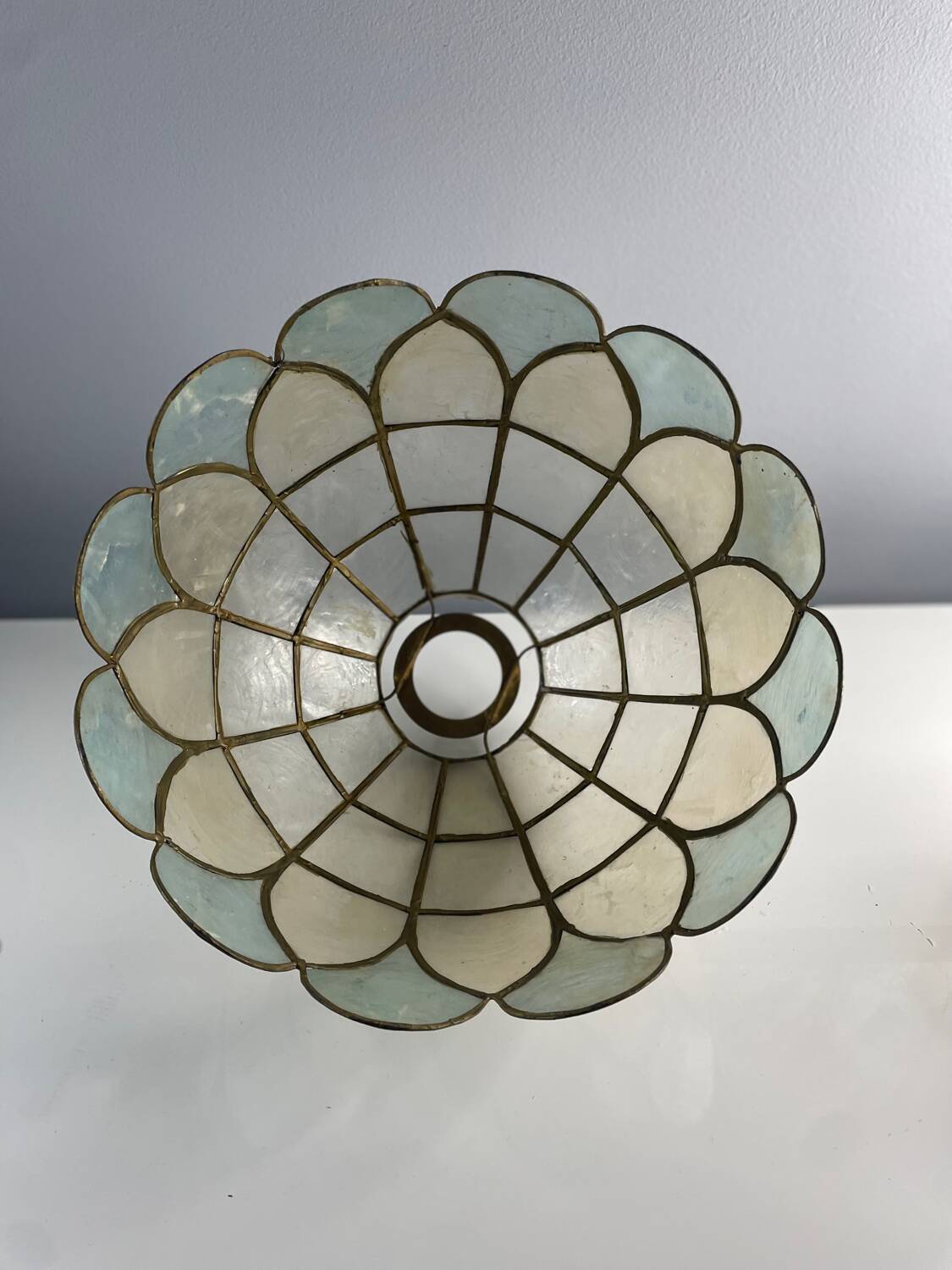 Lampshade in mother-of-pearl and brass 25 cm