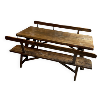 Table à manger et 2 bancs en bois foncé Aranjou années 70/80 ☐ 200 x 89 cm