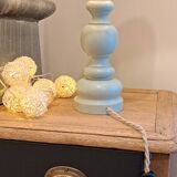 Vintage wooden table lamp from the 1980s revisited