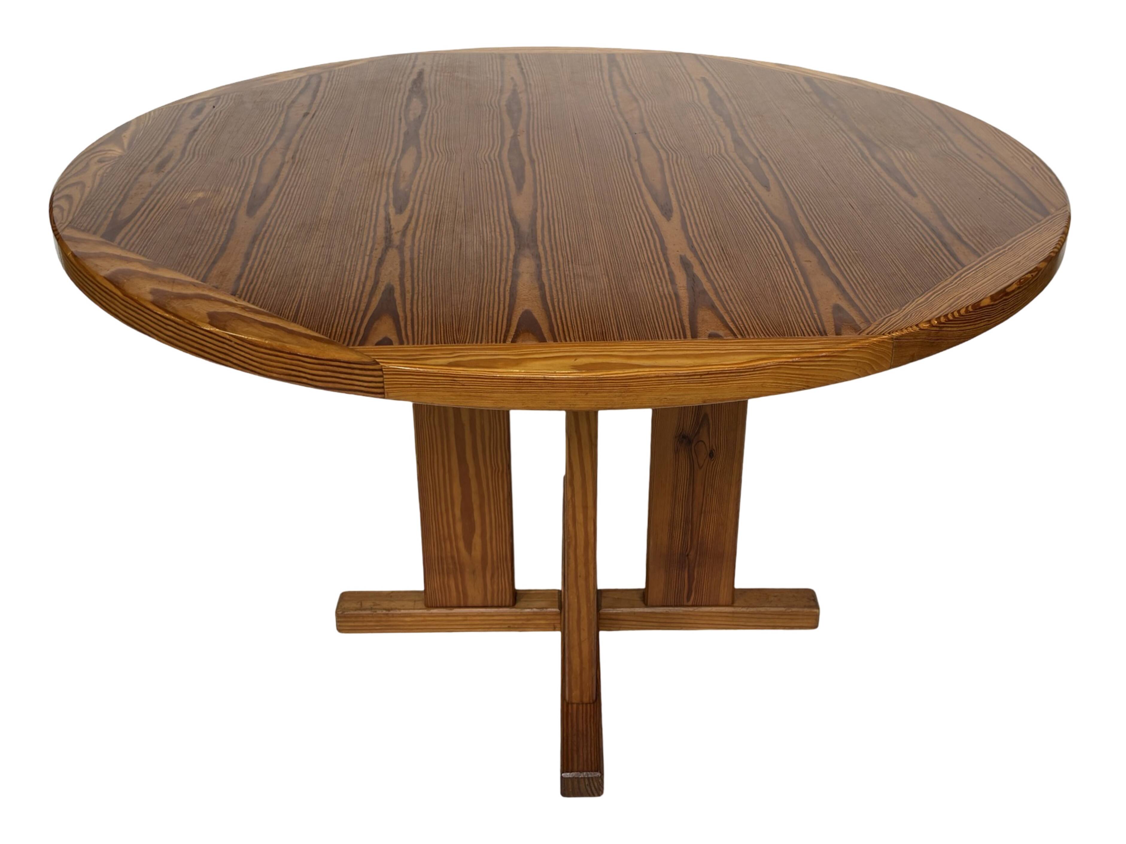 Vintage Design Pine Dining Table, Oval Table from the 1970s
