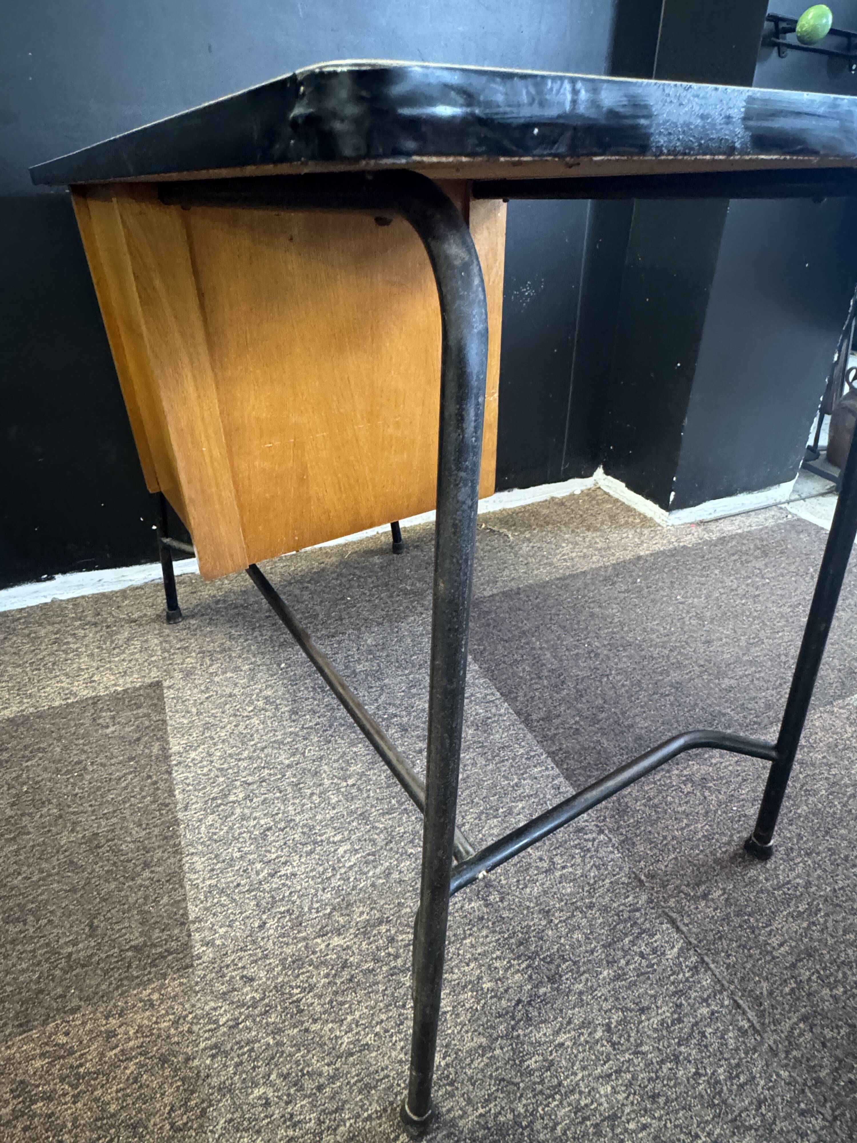 Industrial desk with 3 drawers