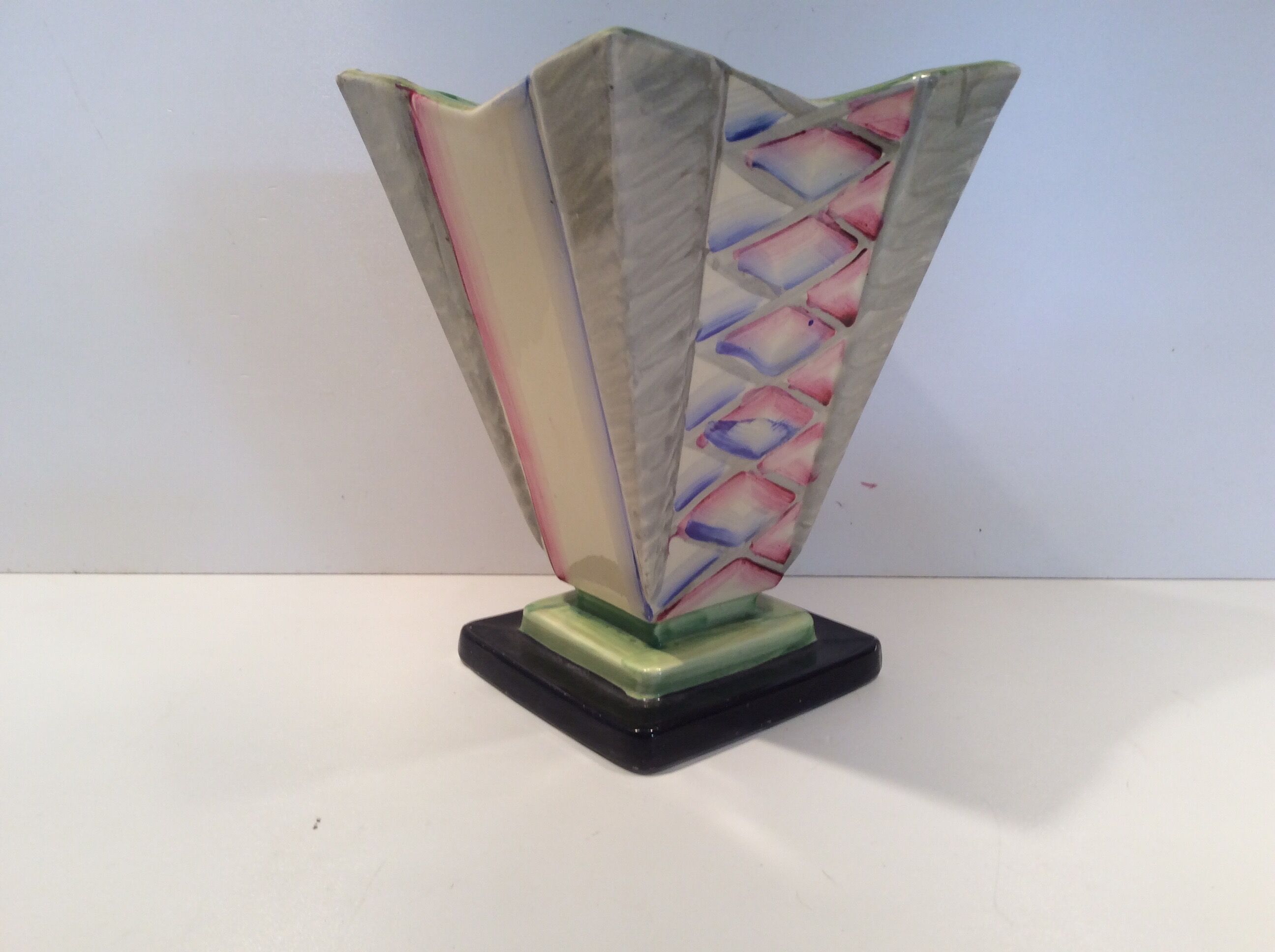 Hand painted art deco vase by Myott and son with flower holder in the centre