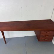 Bureau danois moderniste en teck, années 1950