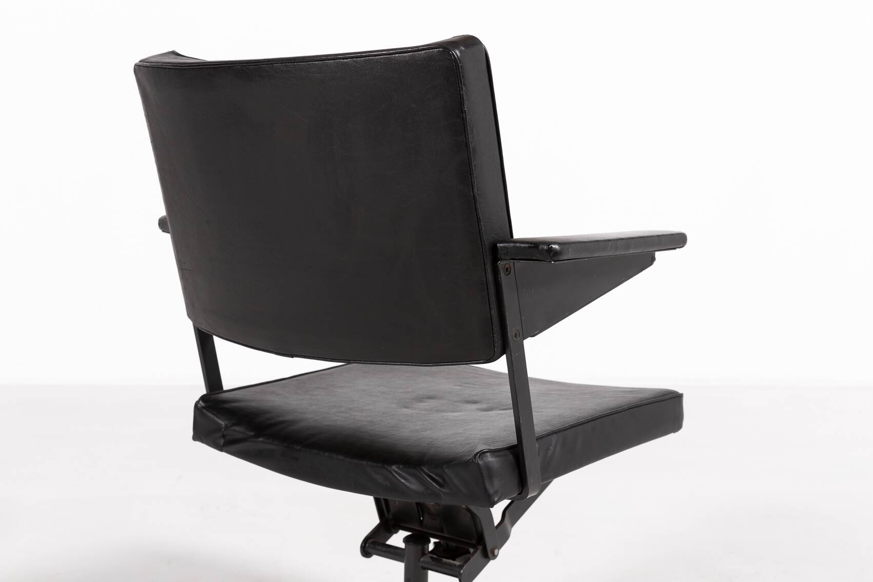 Gispen desk chair Model 1637 by AR Cordemeyer