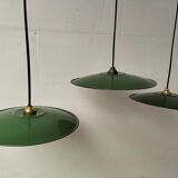 Suspensions in enamelled sheets