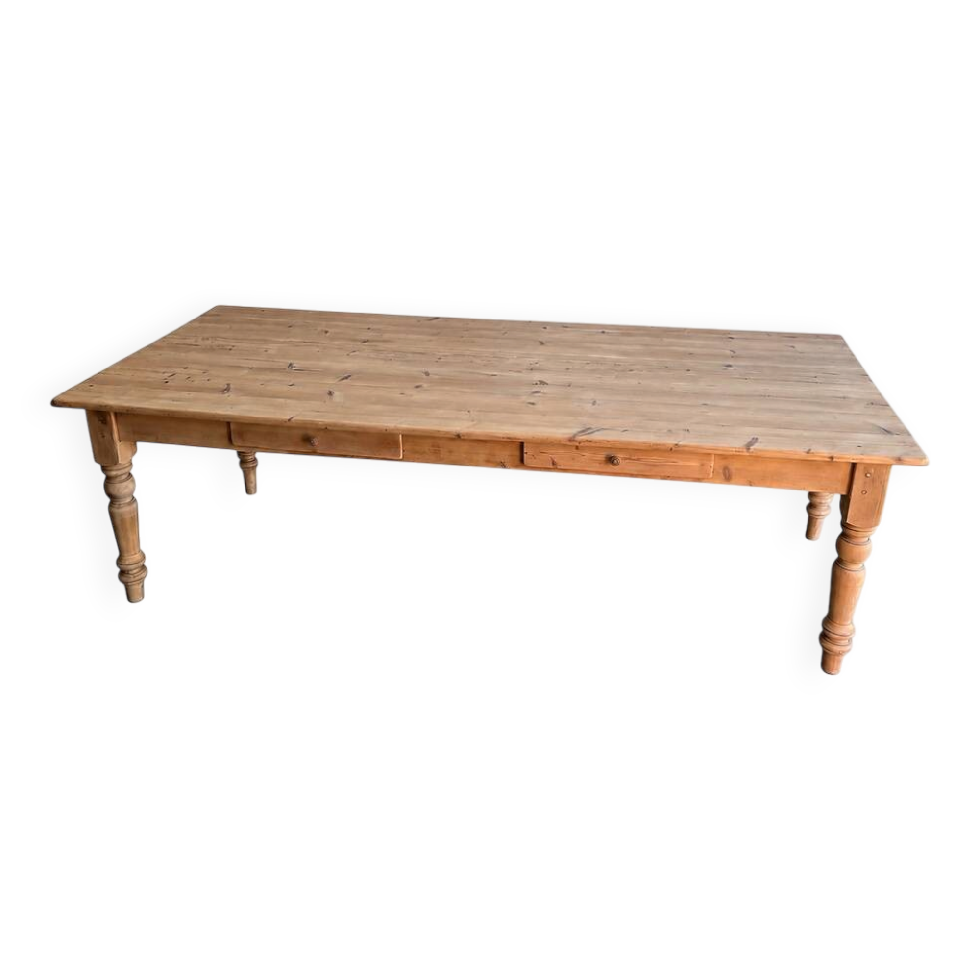 Table en sapin massif, pieds tournés