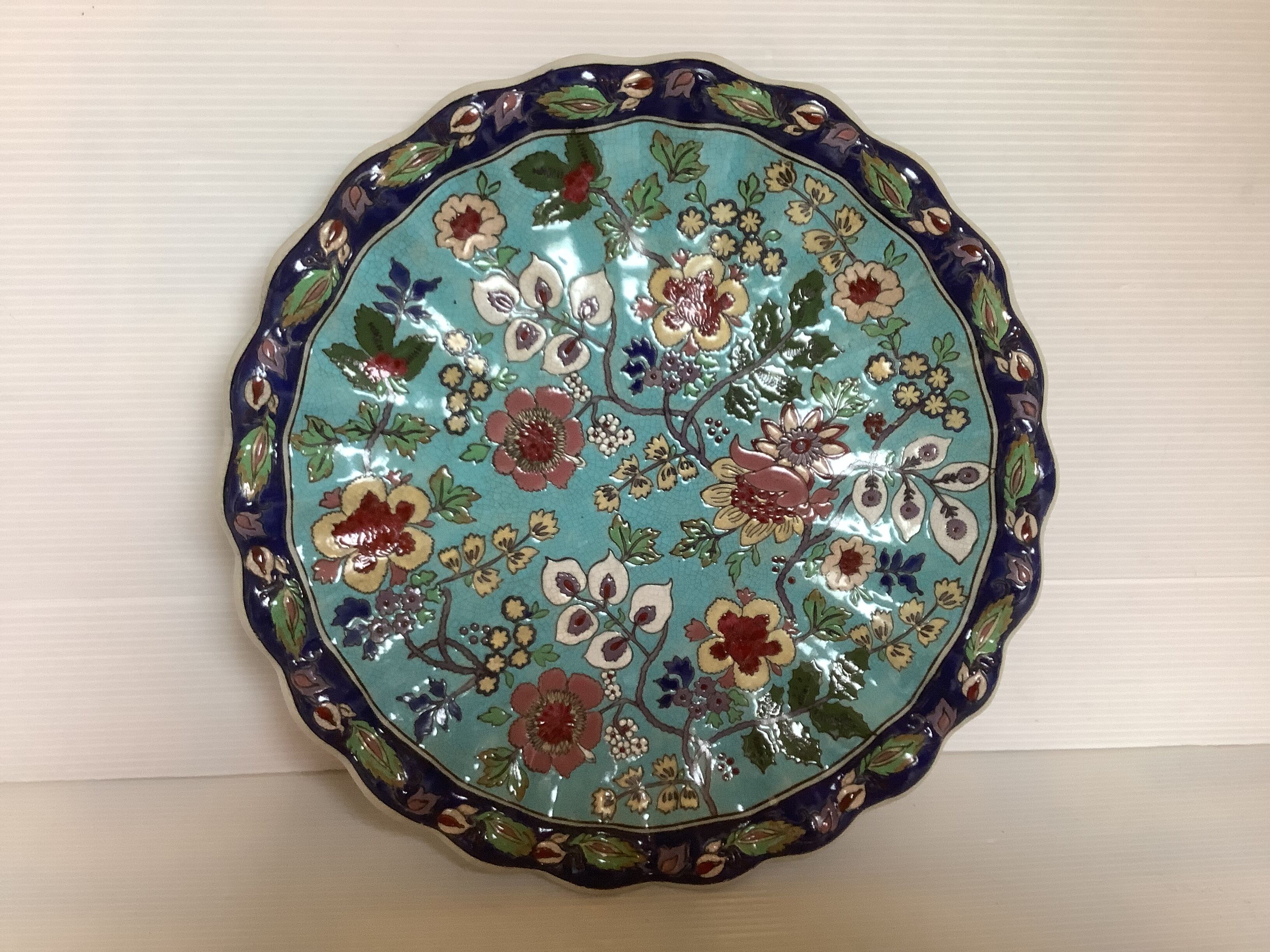 Plate style cloisonné enamels longwy serrated edge