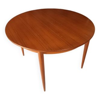 Vintage round extendable table