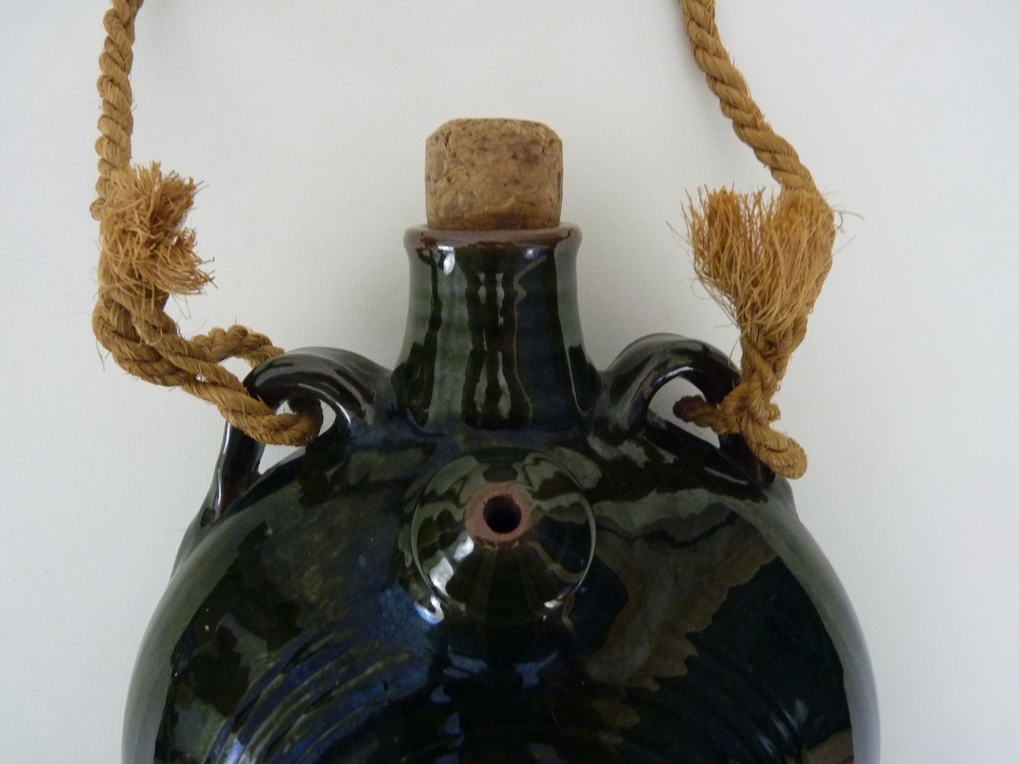 Beautiful vintage wall vinegar maker in green sandstone. Folk Art. Lora Menorca. Year 80 90