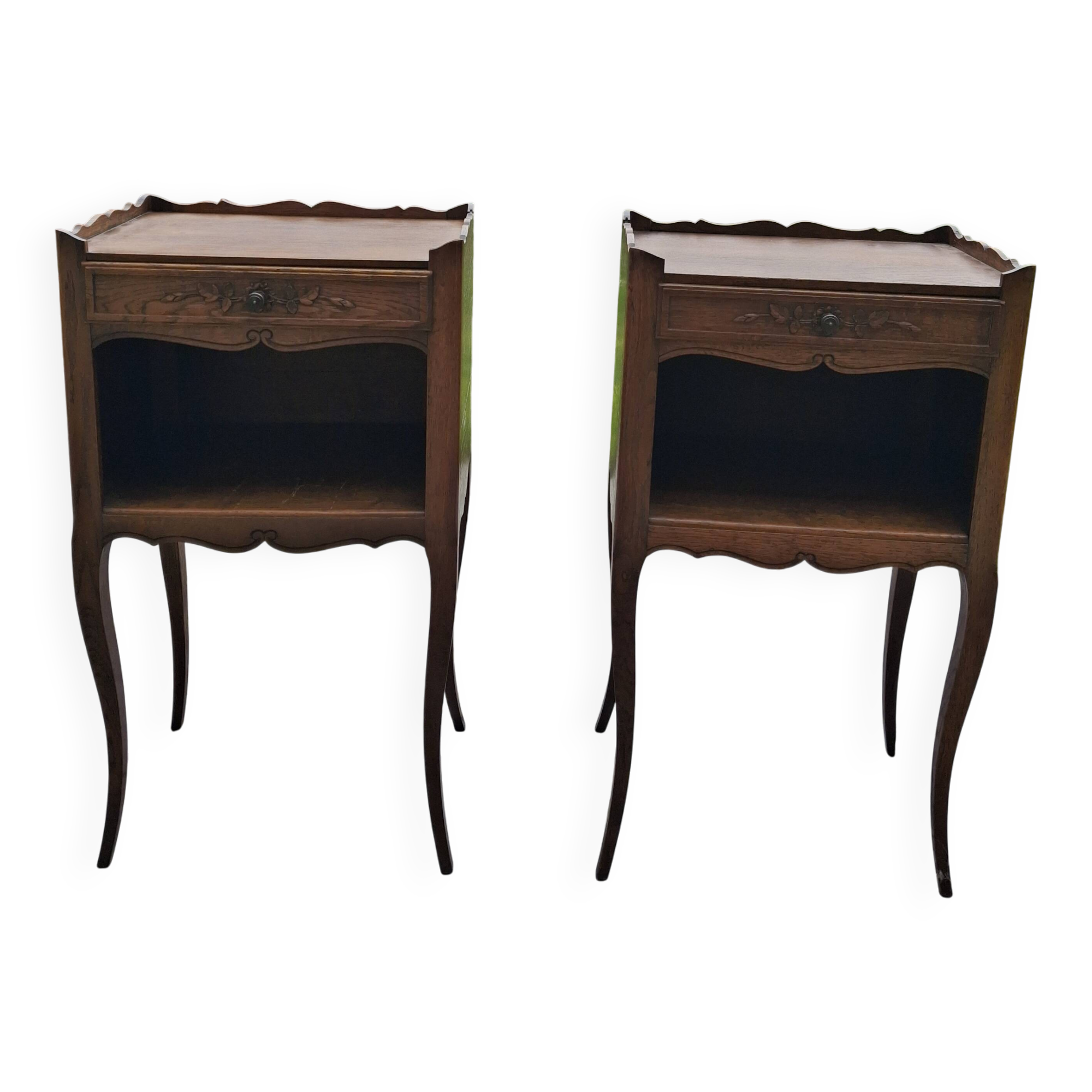 Set of 2 bedside tables
