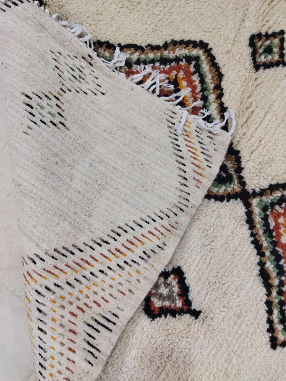 247x146cm moroccan berbere carpet