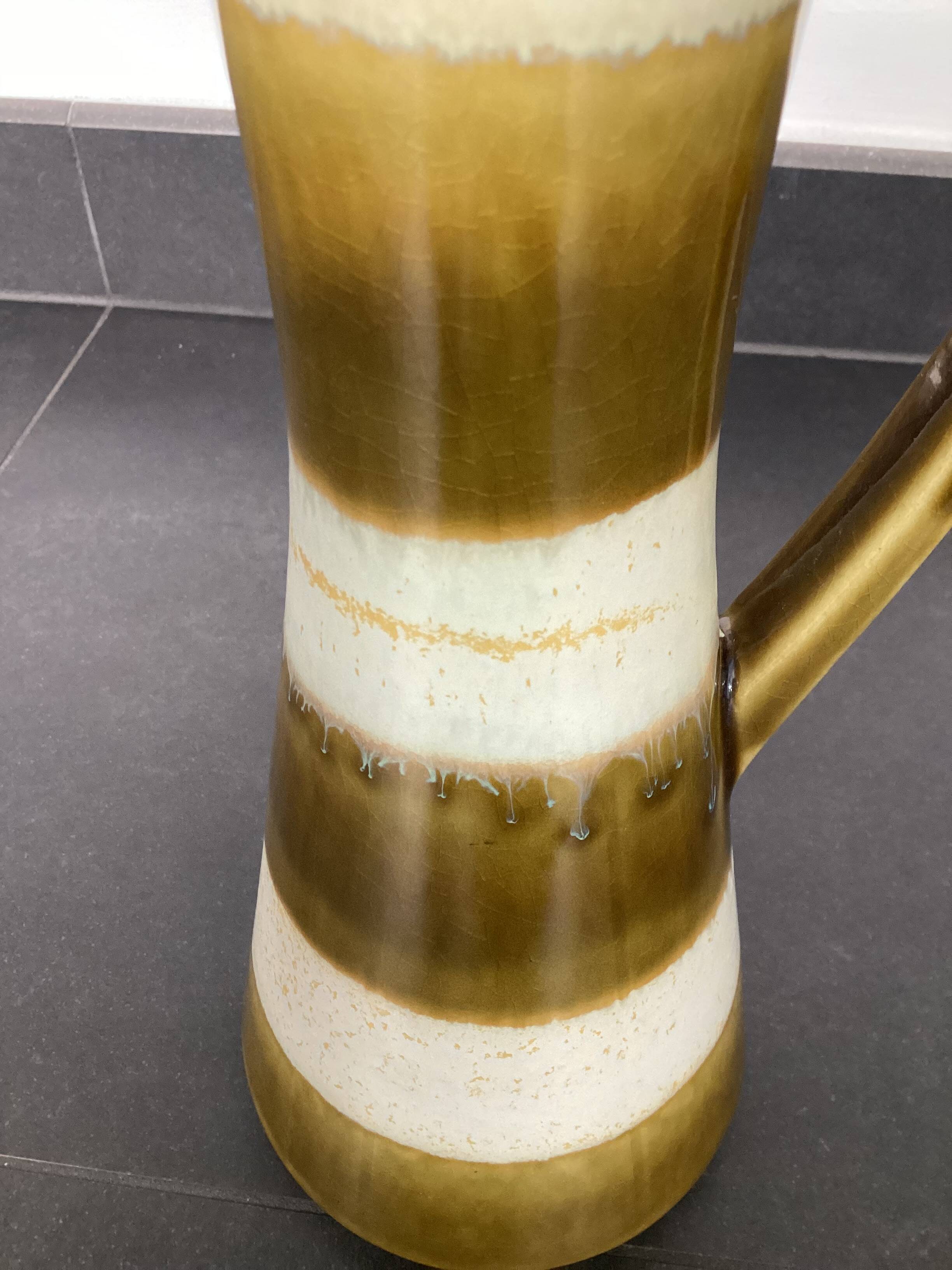 Bay West Germany vase, West German ceramics, 1960s-1970s