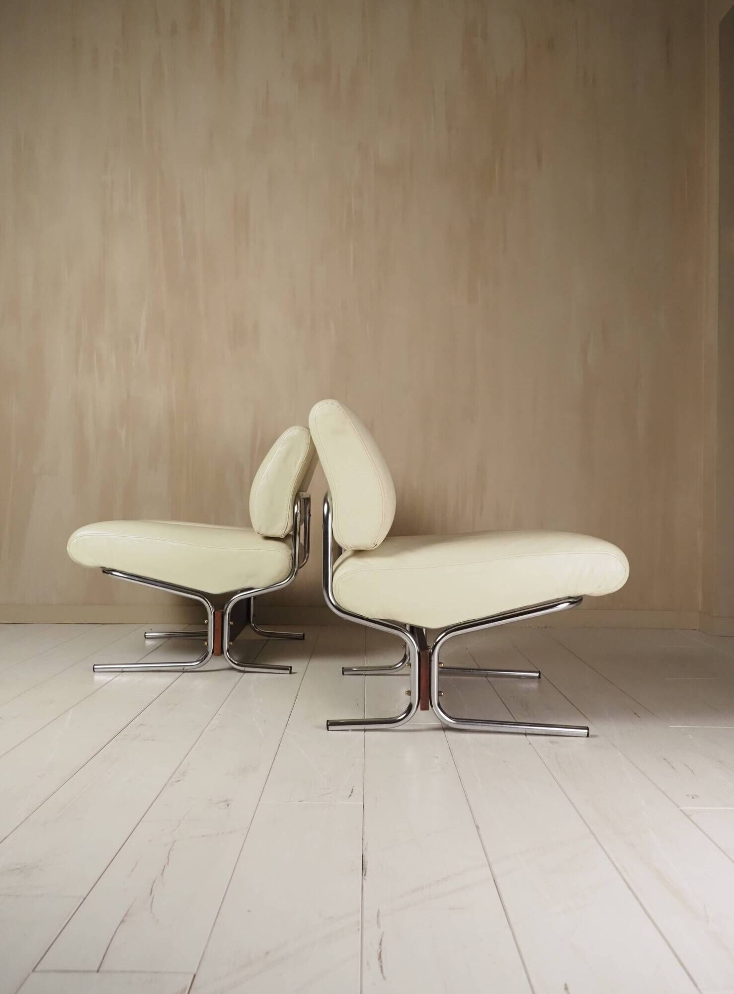 Rare pair of "Caracas" lounge chairs by Pierre Guariche, 1960s