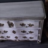 White patinated chest of drawers Louis XV style