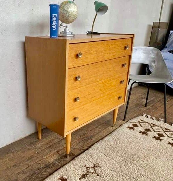 Vintage modernist light chene dresser has 4 drawers anne 1960