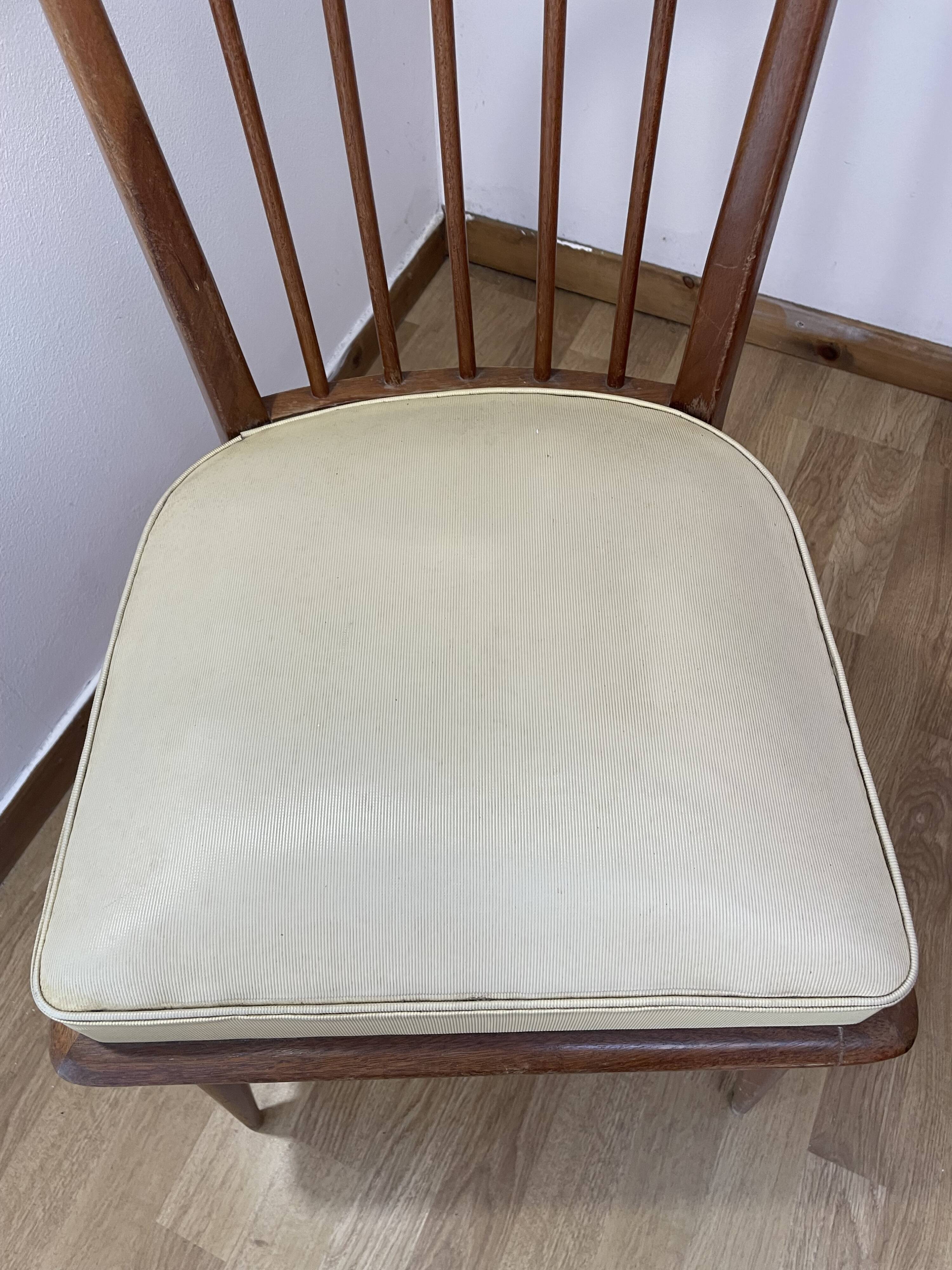 Vintage Scandinavian chair Charles Ramos