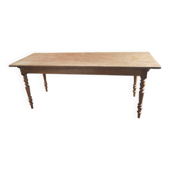 Farmhouse table