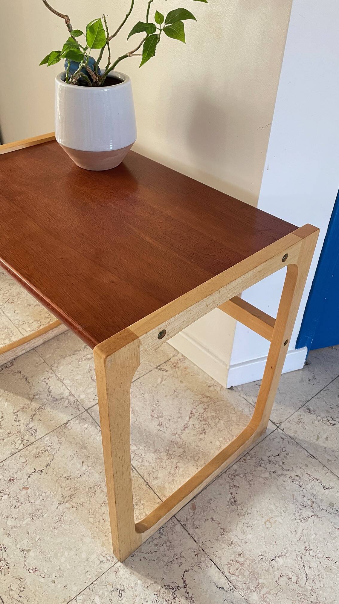 Table basse bois exotique vintage