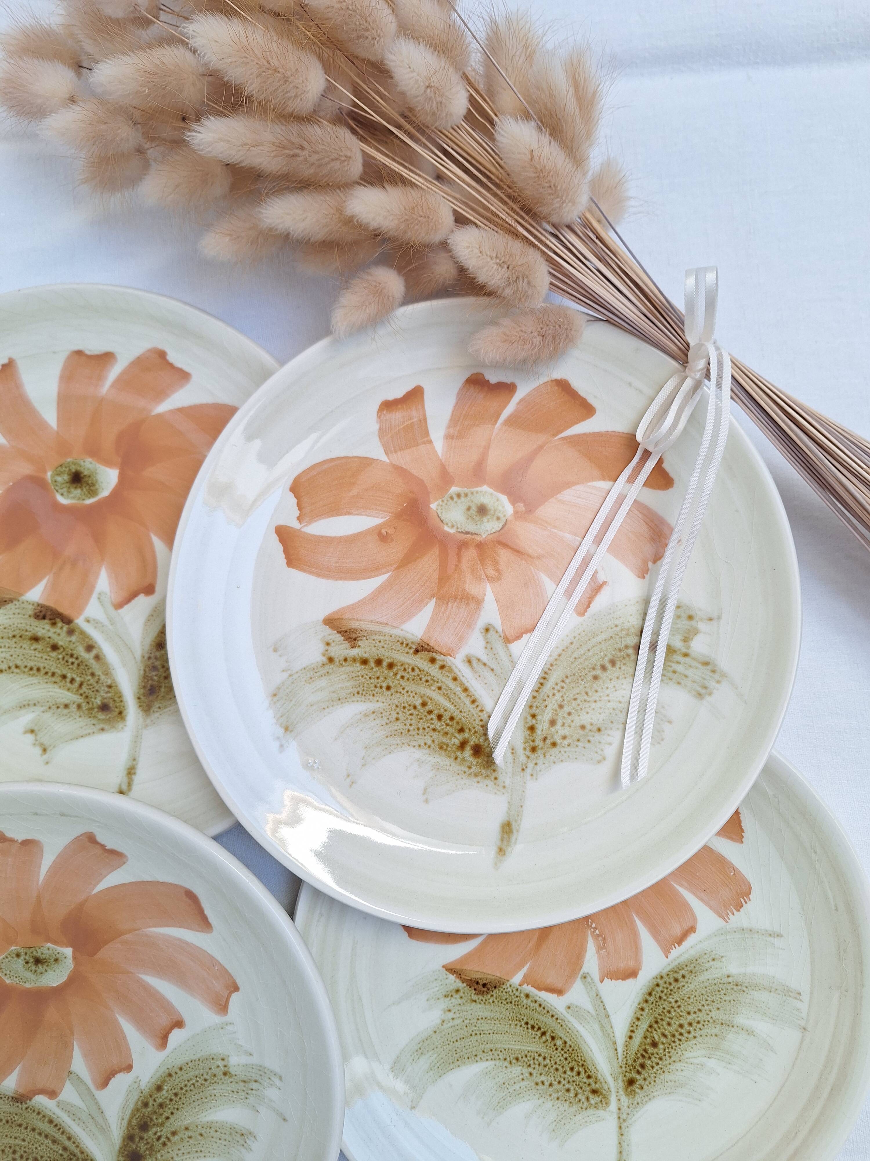 Dessert plates with flowers St Amand