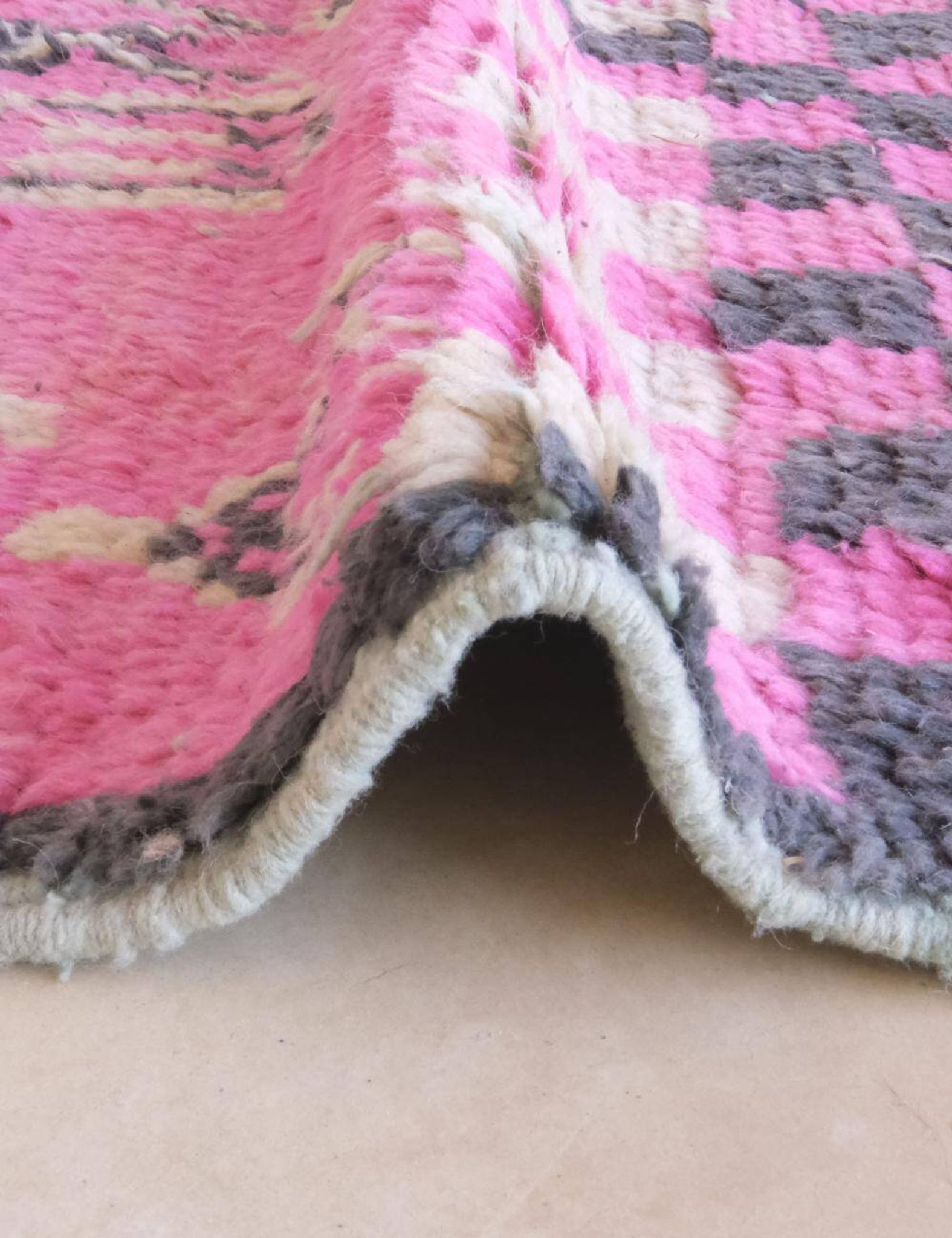 Pink Runner Rug - 354 x 83 cm