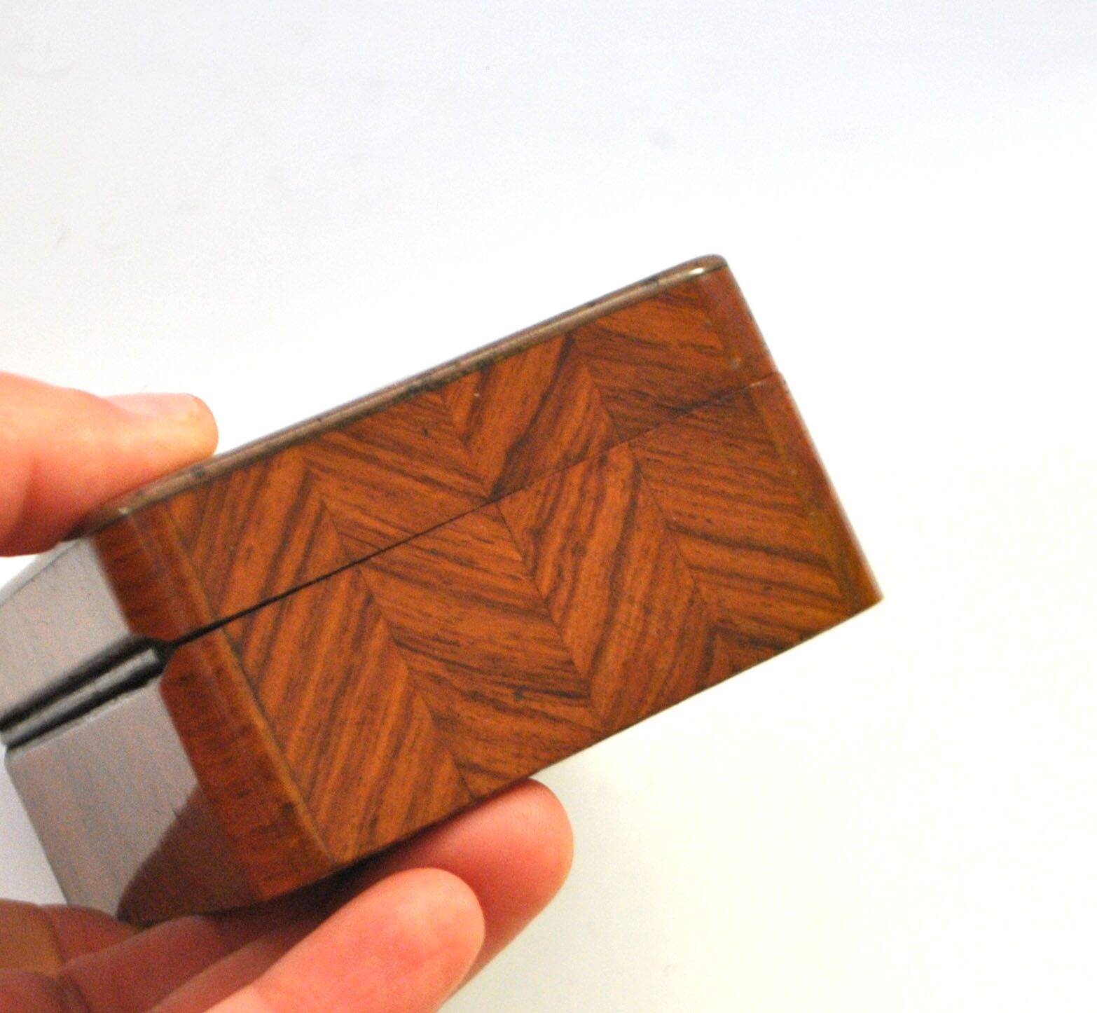 Antique box with marquetry wood, clover decoration, 7 x 11 cm.