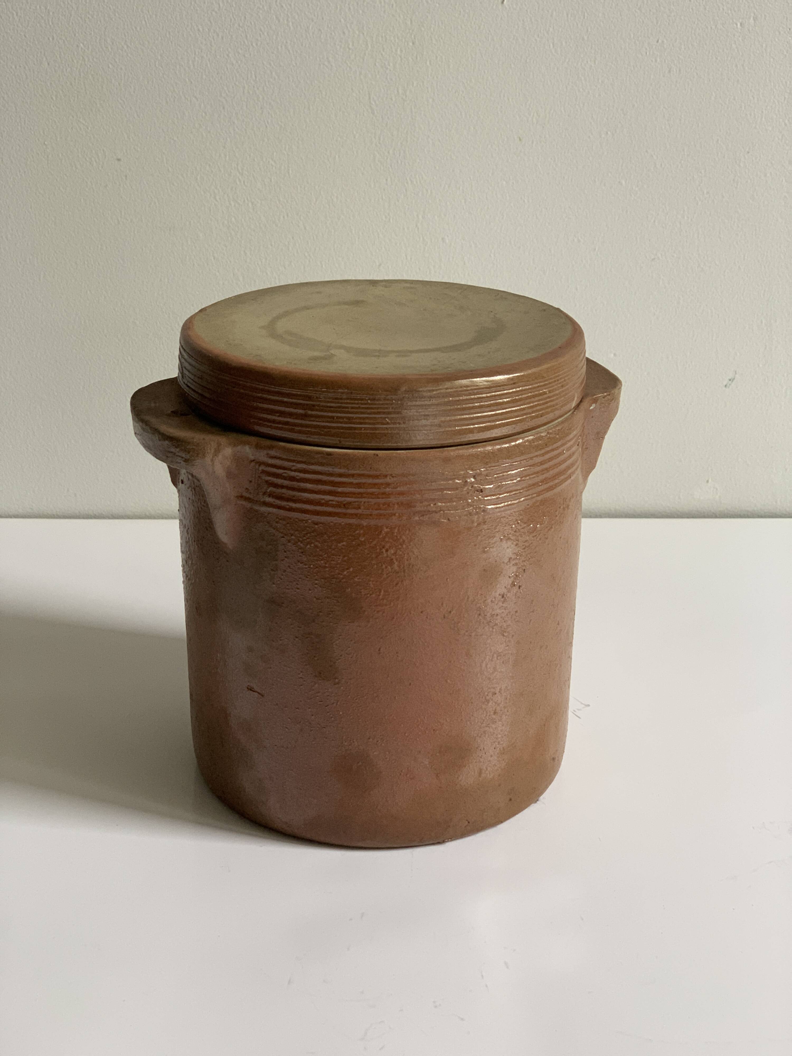 Stoneware pickle pot