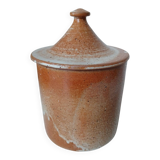 Pot en grès avec couvercle