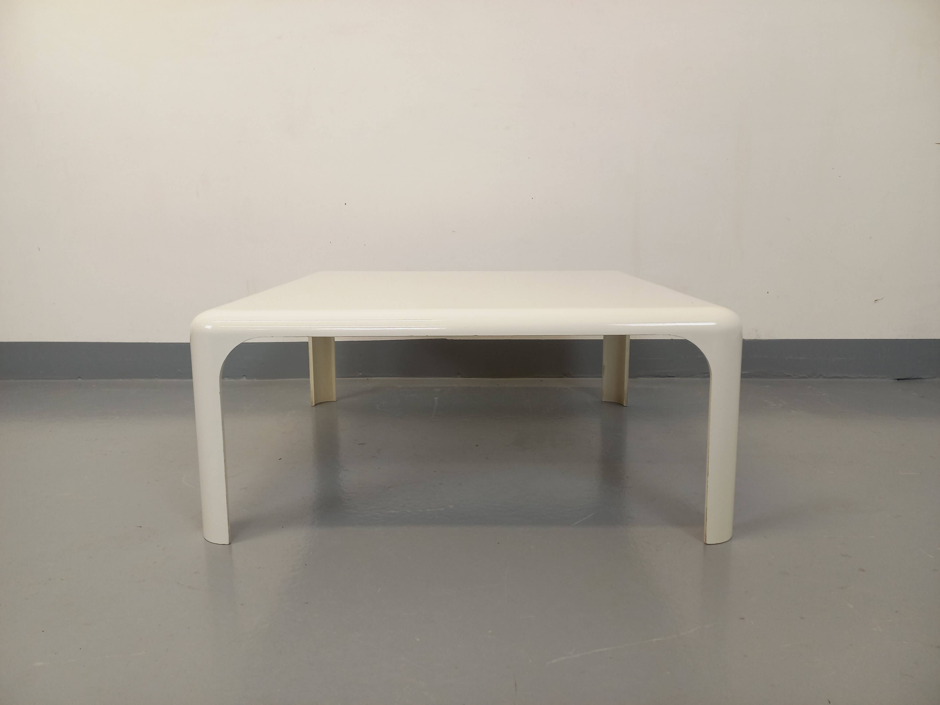 Vintage Italian Demetrio 70s Square Coffee Table by Vico Magistretti